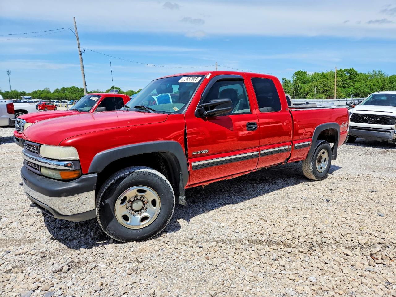 2001 Chevrolet Silverado K2500 Red vin: 1GCGK29UX1Z289234