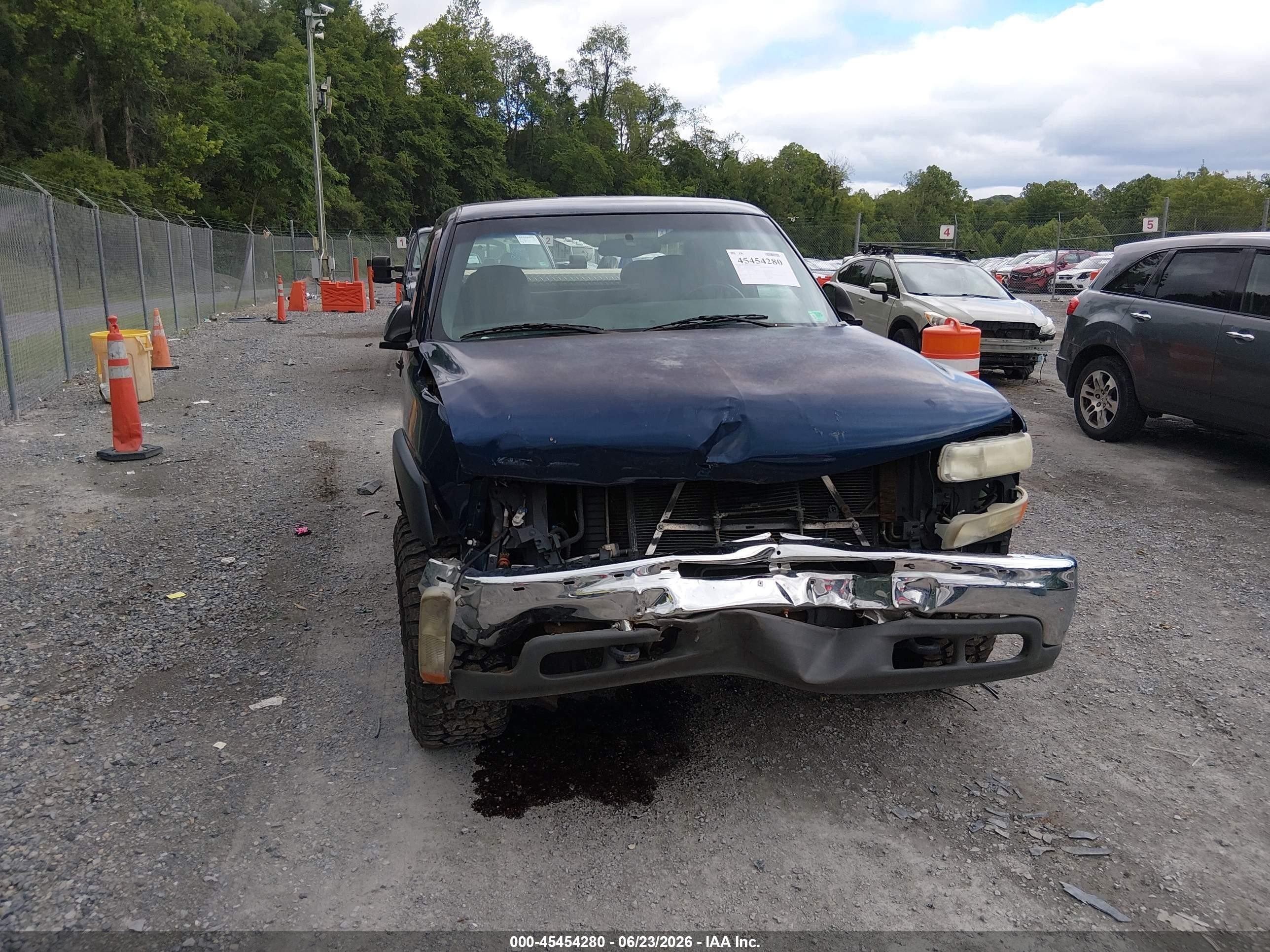 2002 Chevrolet Silverado 2500 Ls Blue vin: 1GCGK29UX2Z237734
