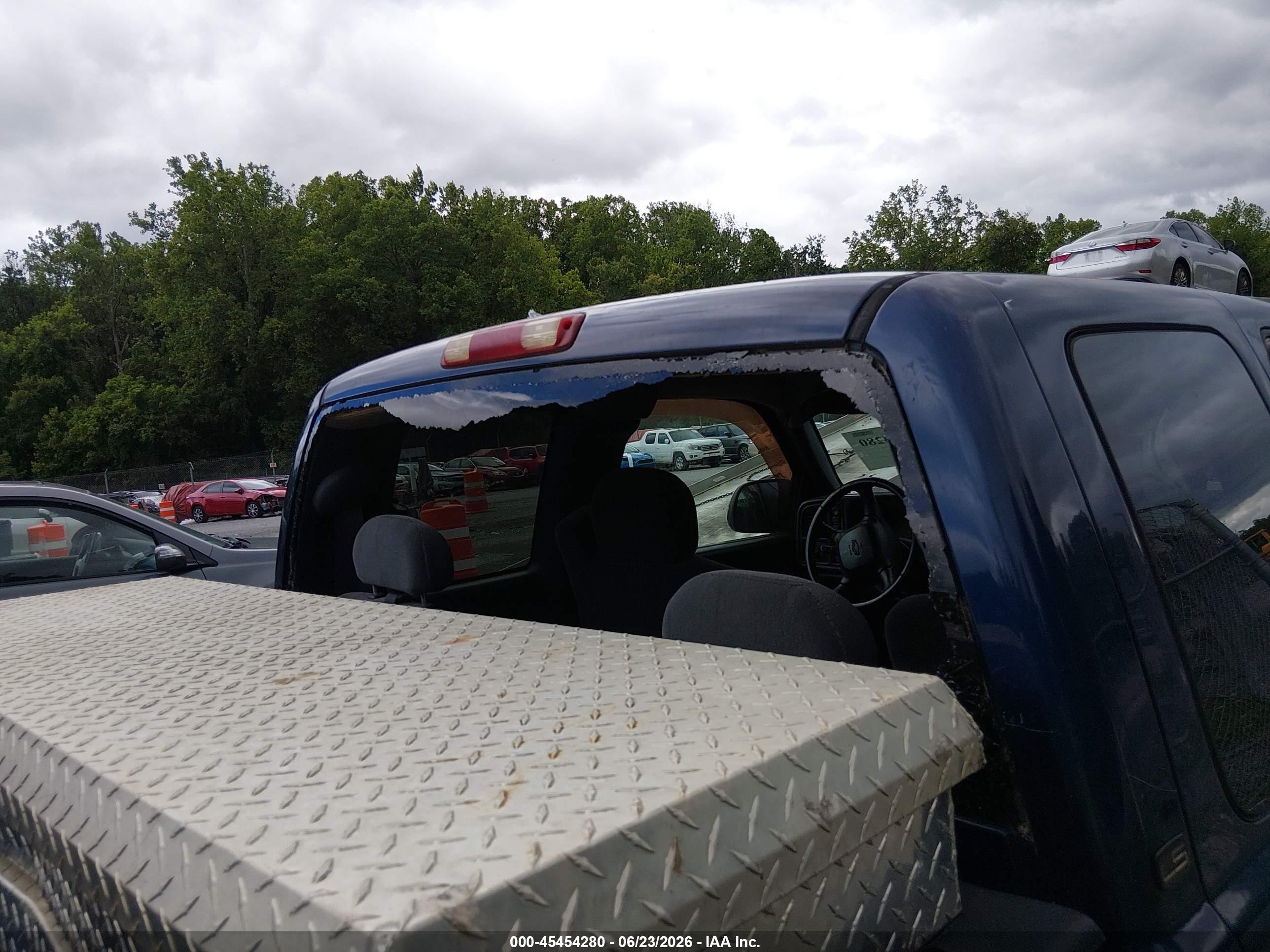 2002 Chevrolet Silverado 2500 Ls Blue vin: 1GCGK29UX2Z237734