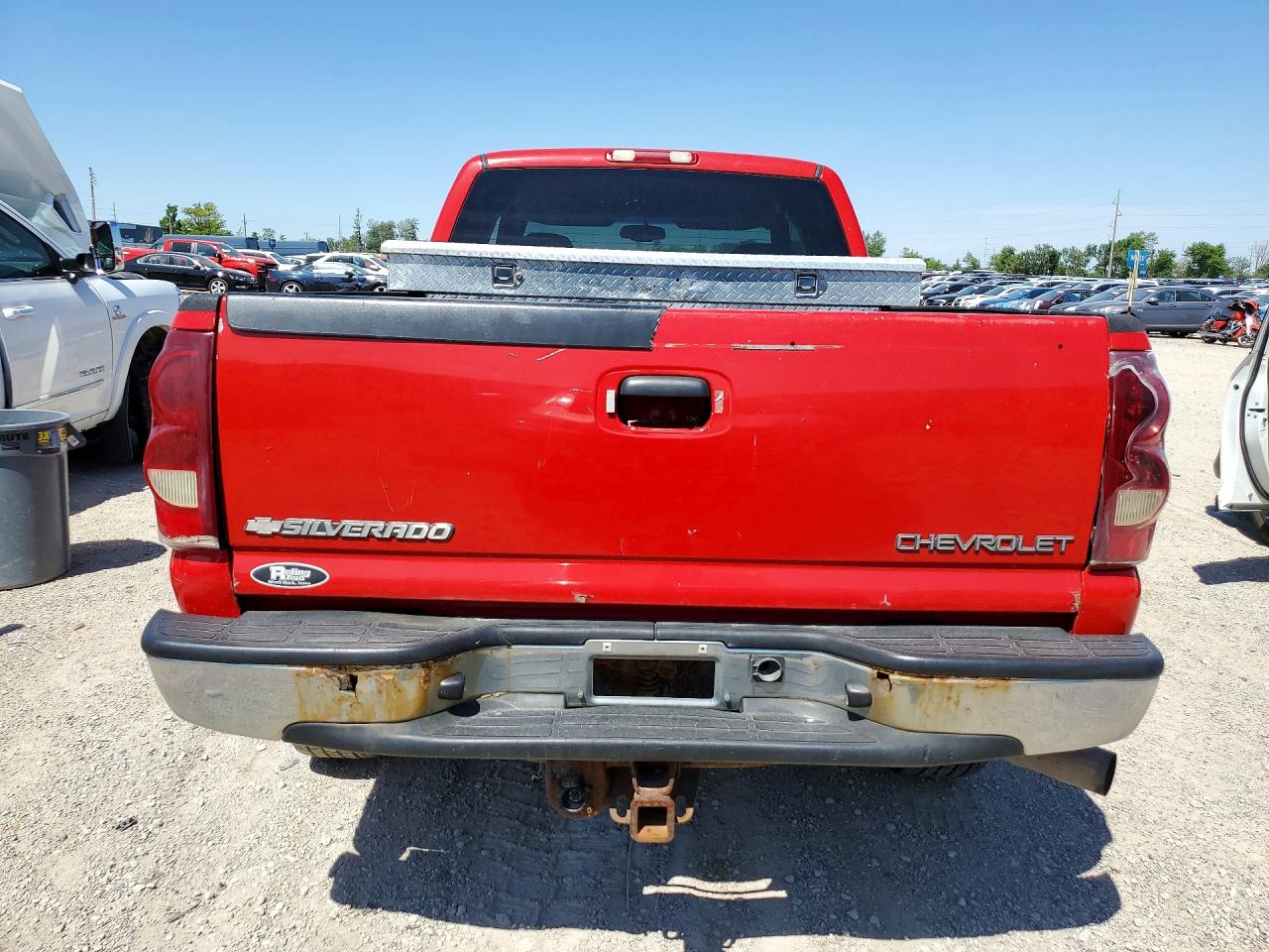 2003 Chevrolet Silverado K2500 Red vin: 1GCGK29UX3Z351931