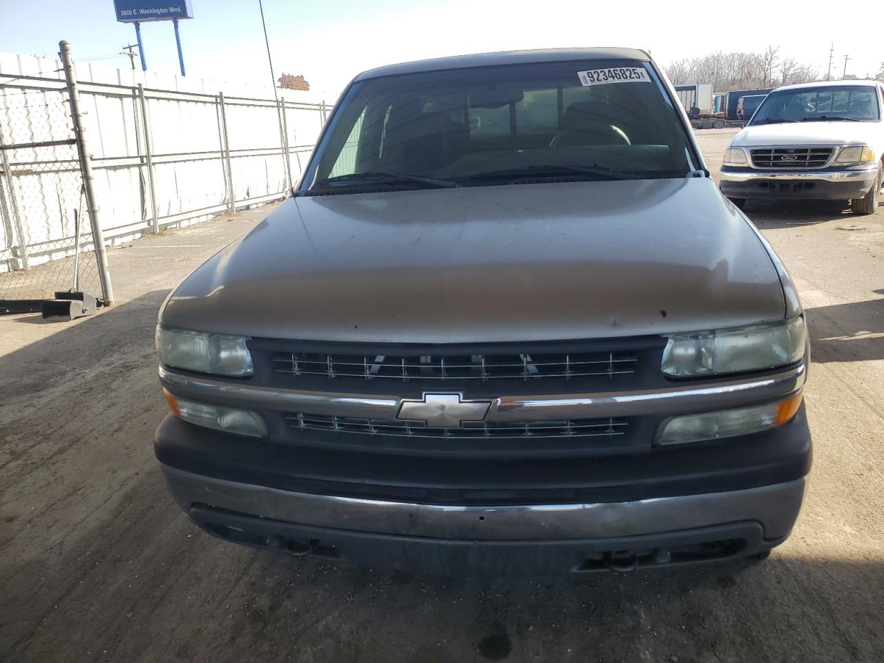 2000 Chevrolet Silverado K2500 Gold vin: 1GCGK29UXYE402830