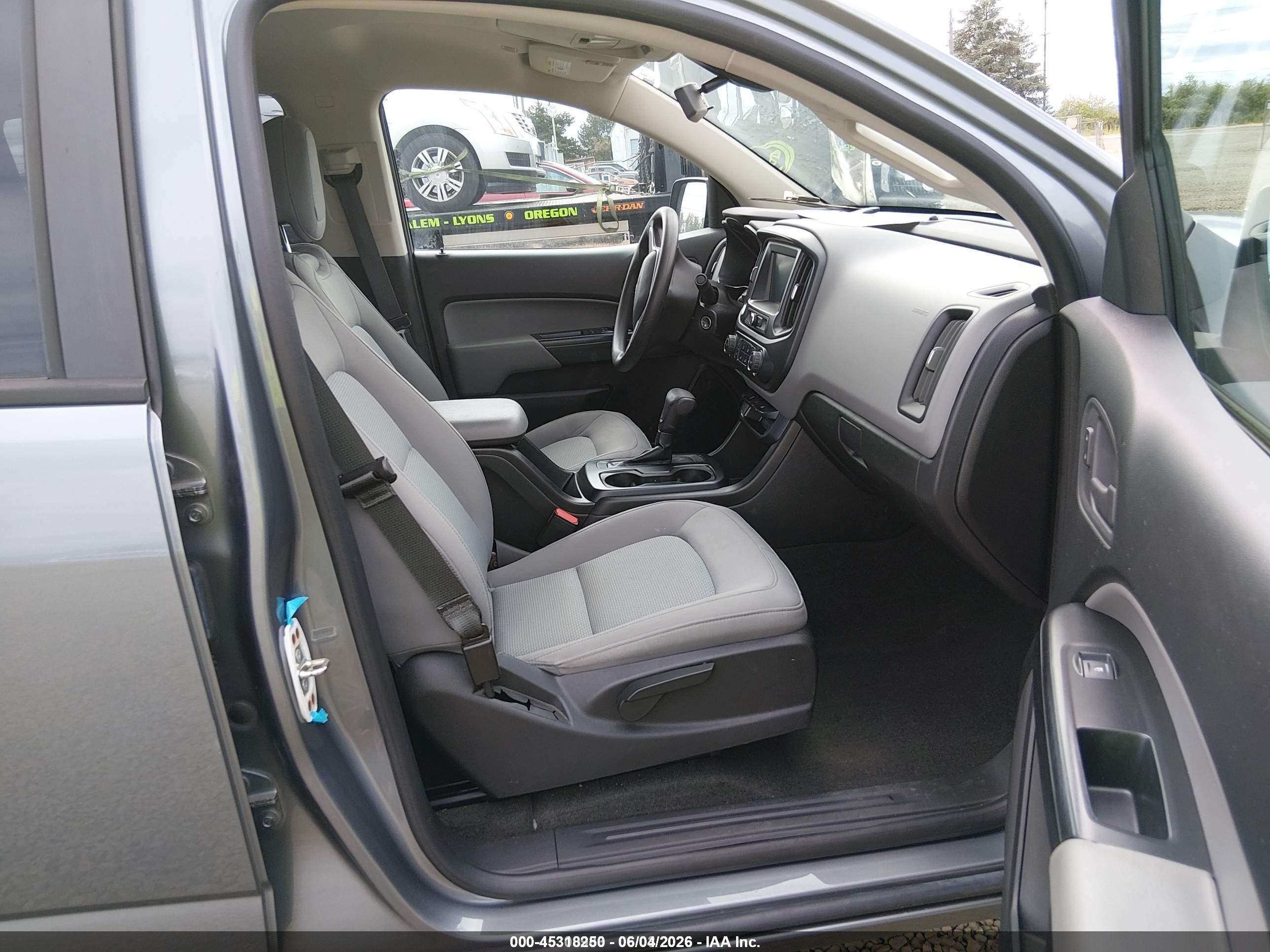 2018 Chevrolet Colorado Wt Gray vin: 1GCGSBEA2J1259364