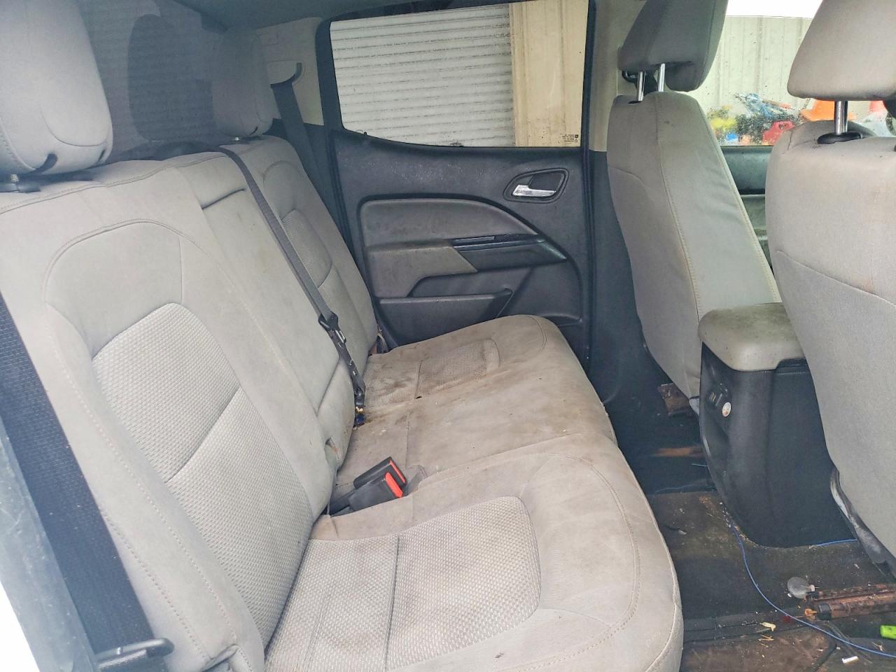 2015 Chev Colorado White vin: 1GCGSBEA8F1250885