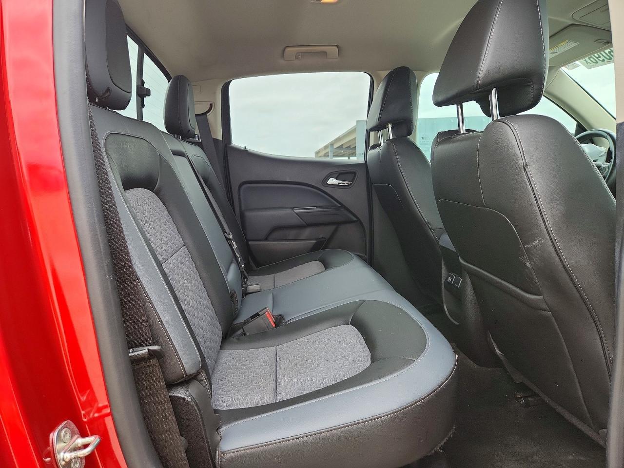 2015 Chevrolet Colorado Z71 Red vin: 1GCGSCE30F1274945