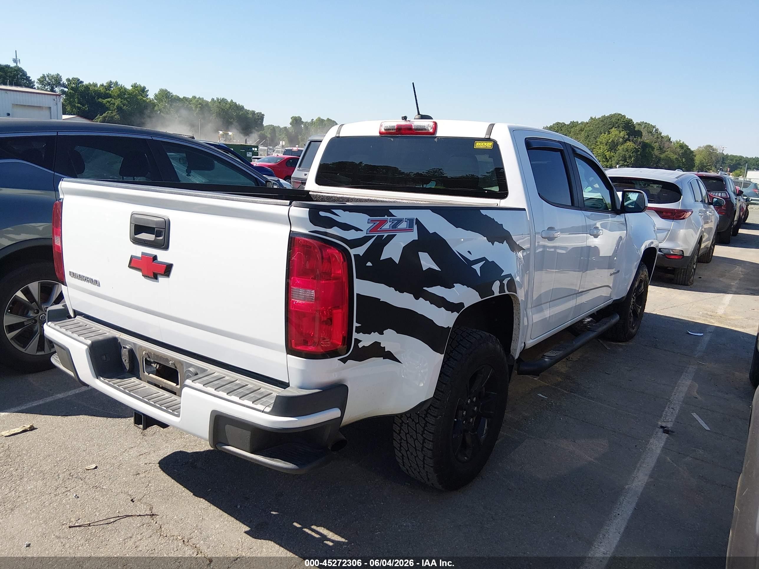 2015 Chevrolet Colorado Z71 White vin: 1GCGSCE32F1275109