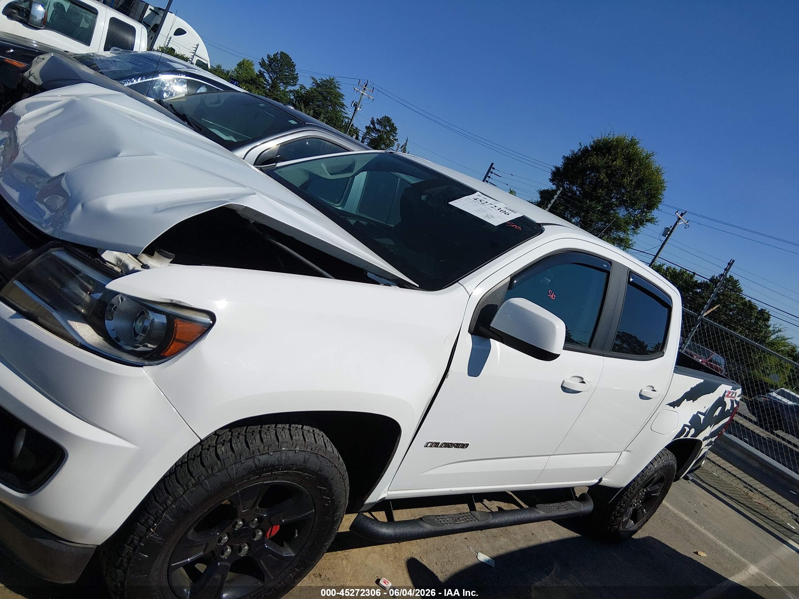 2015 Chevrolet Colorado Z71 White vin: 1GCGSCE32F1275109