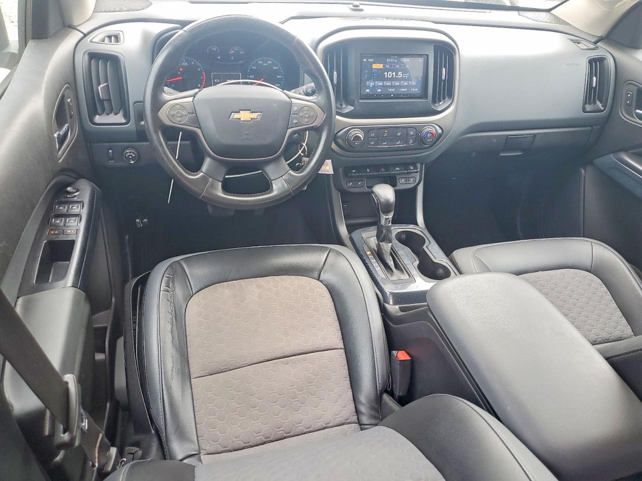 2015 Chevrolet Colorado Z71 Silver vin: 1GCGSCE34F1237770