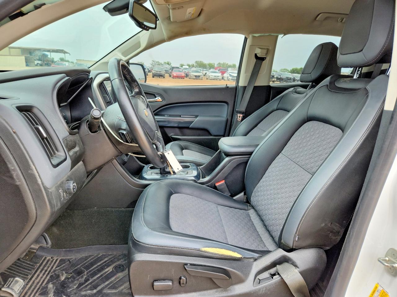 2018 Chevrolet Colorado Z71 White vin: 1GCGSDEN4J1108329