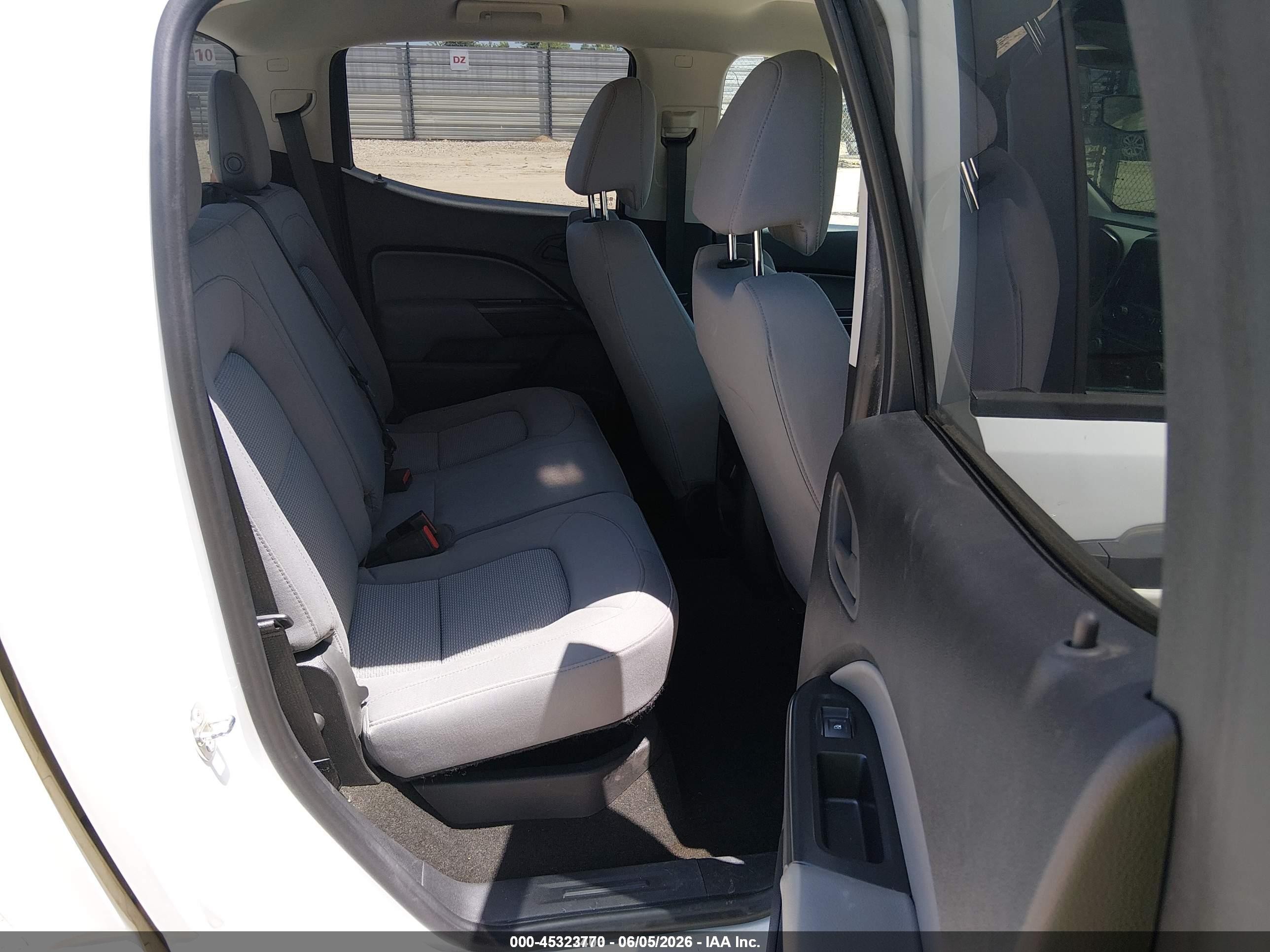 2015 Chevrolet Colorado Wt White vin: 1GCGTAE36F1226481