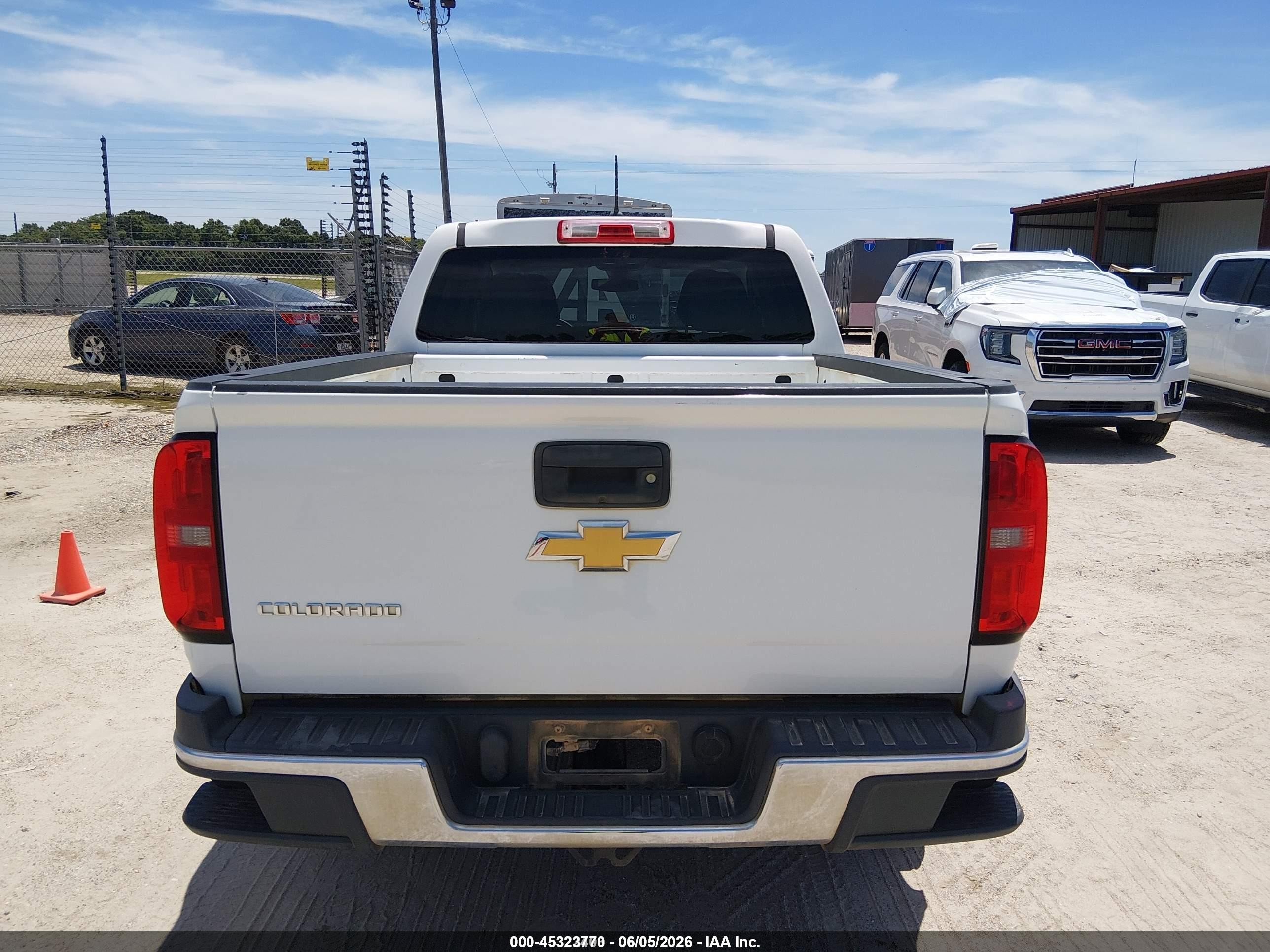 2015 Chevrolet Colorado Wt White vin: 1GCGTAE36F1226481