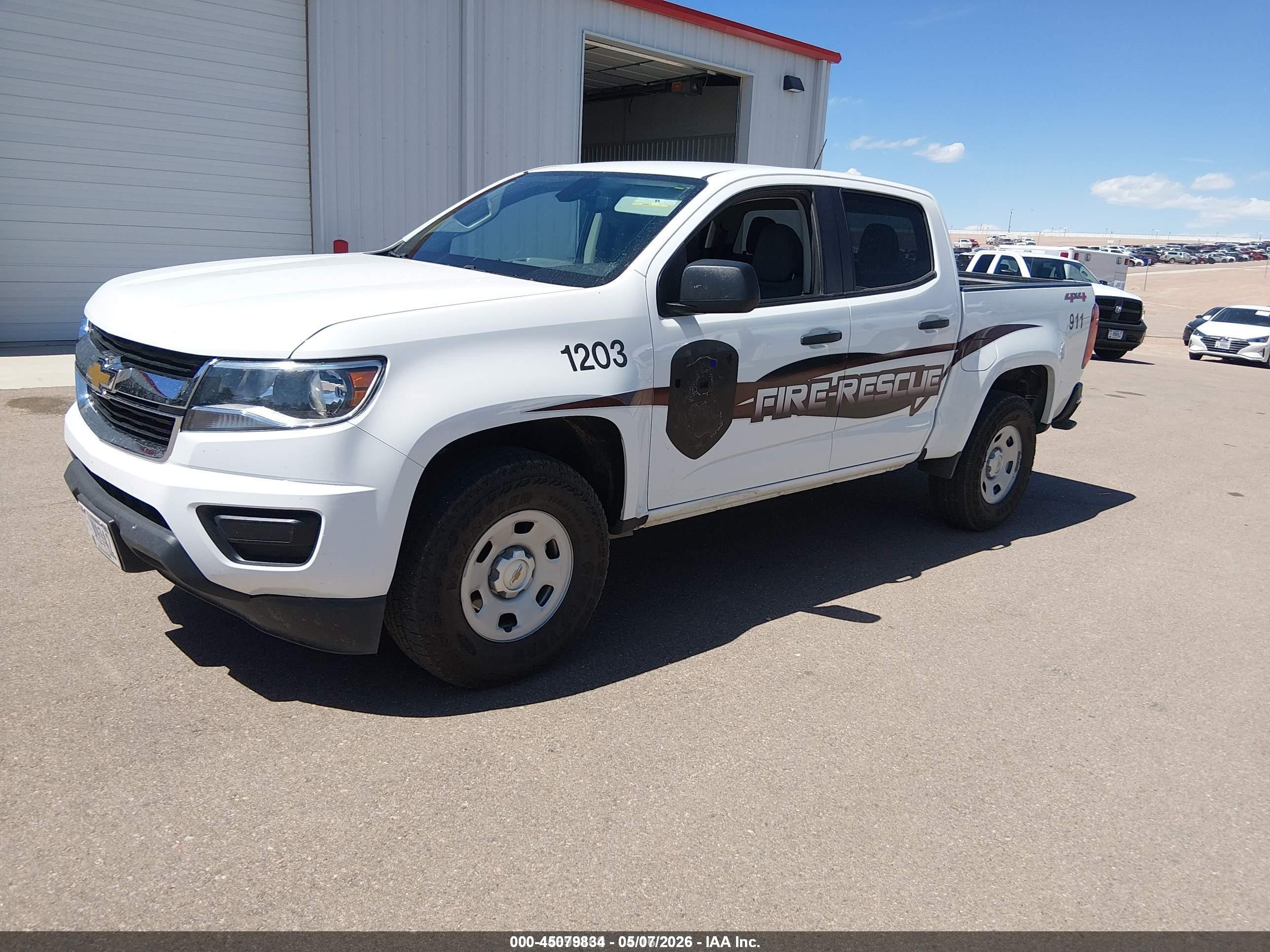 2015 Chevrolet Colorado Wt White vin: 1GCGTAE39F1225633