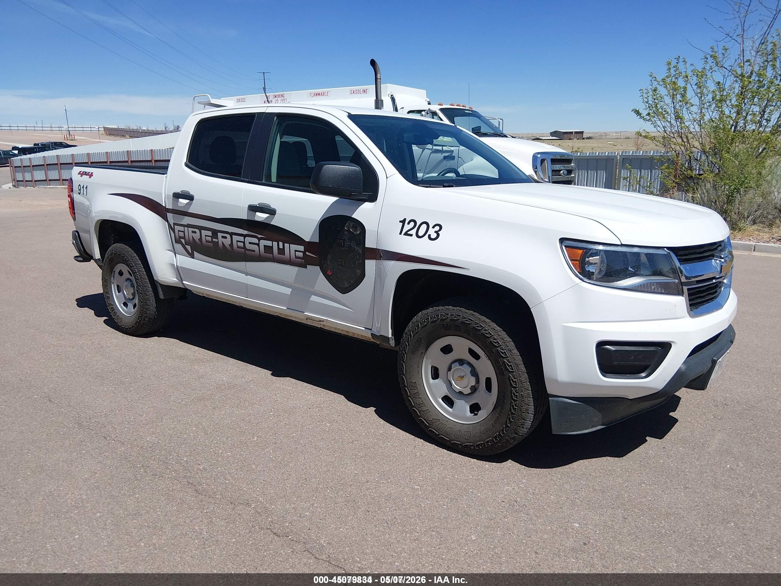 2015 Chevrolet Colorado Wt White vin: 1GCGTAE39F1225633
