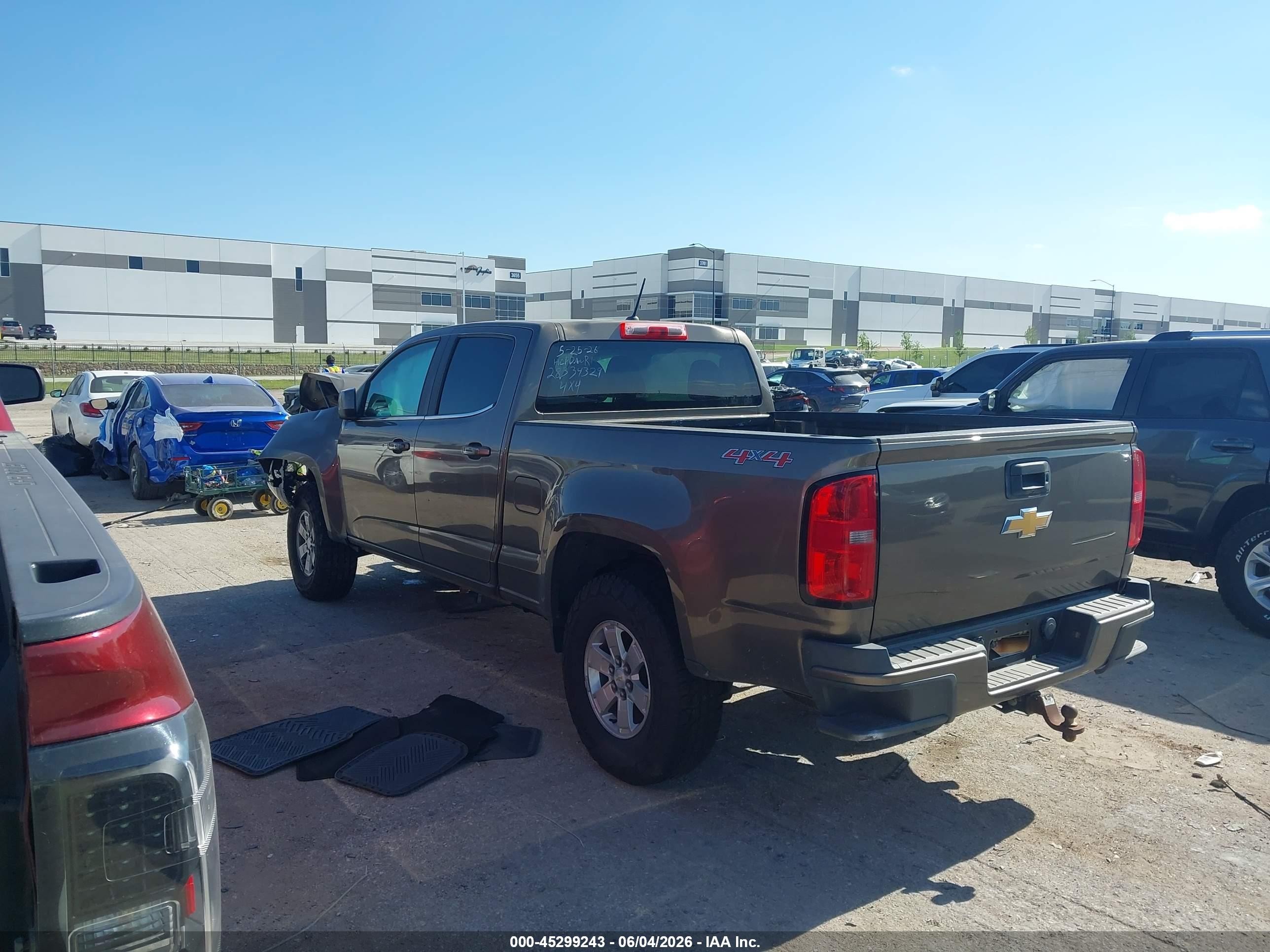 2015 Chevrolet Colorado Wt Gray vin: 1GCGTAE3XF1180668