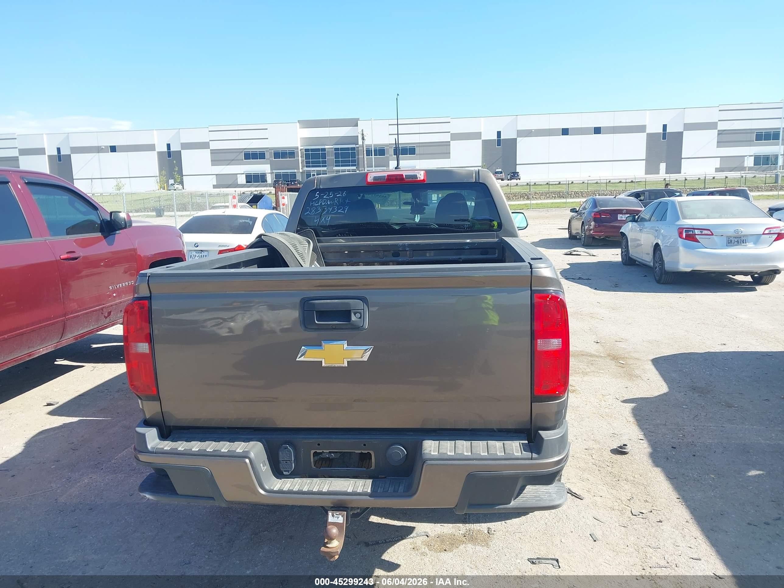 2015 Chevrolet Colorado Wt Gray vin: 1GCGTAE3XF1180668