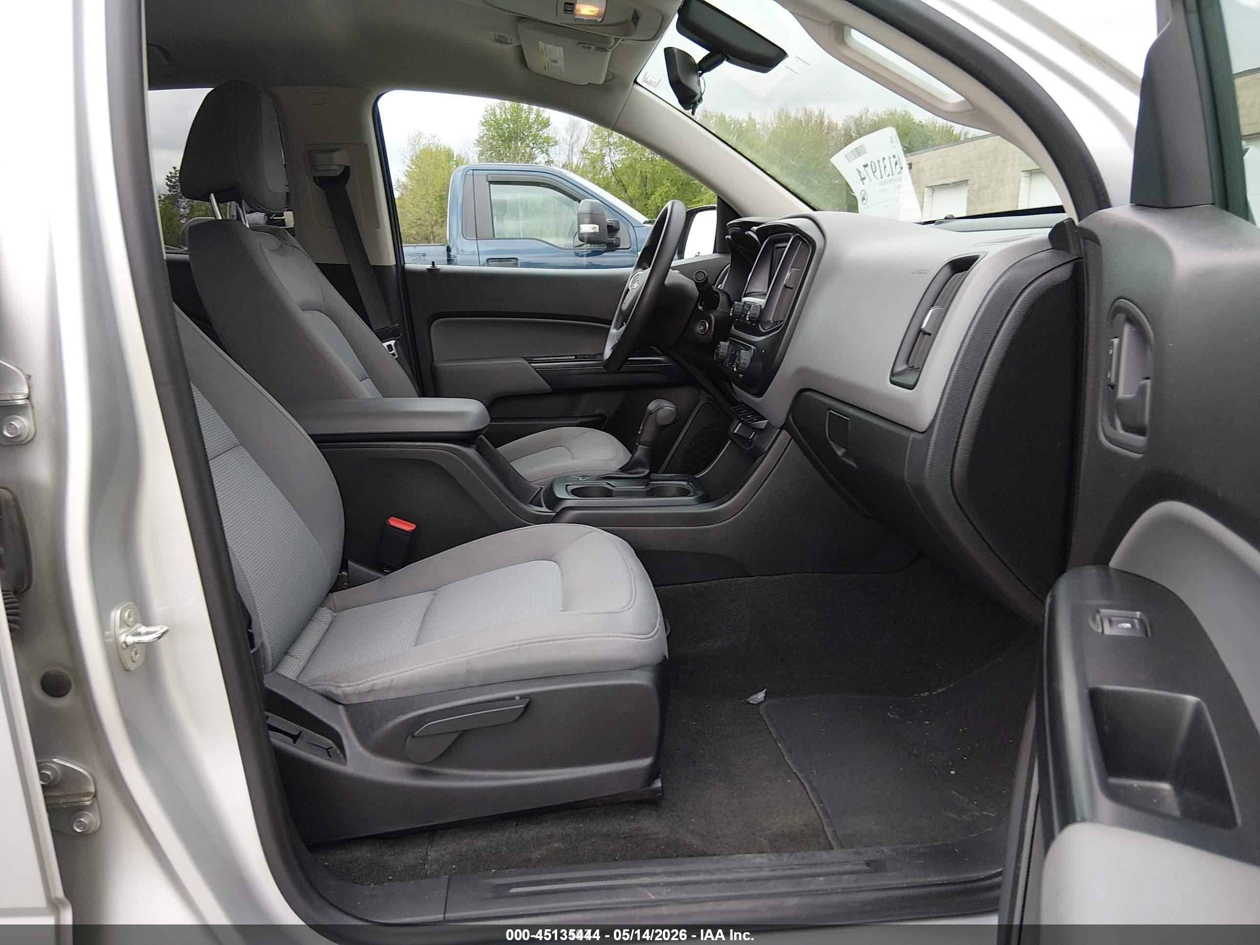 2016 Chevrolet Colorado Wt Silver vin: 1GCGTBE35G1229153
