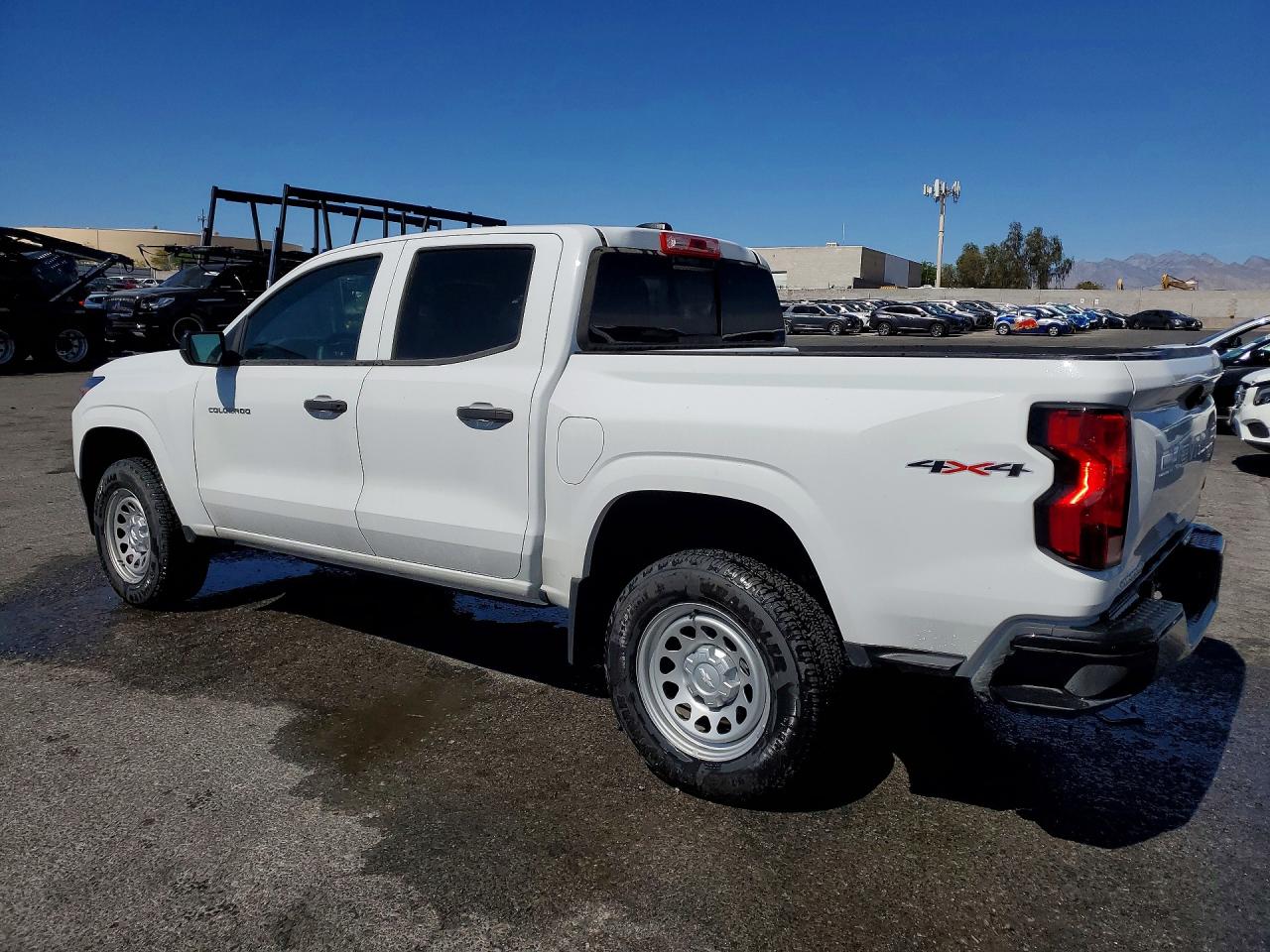 2024 Chevrolet Colorado White vin: 1GCGTBEC3R1113517