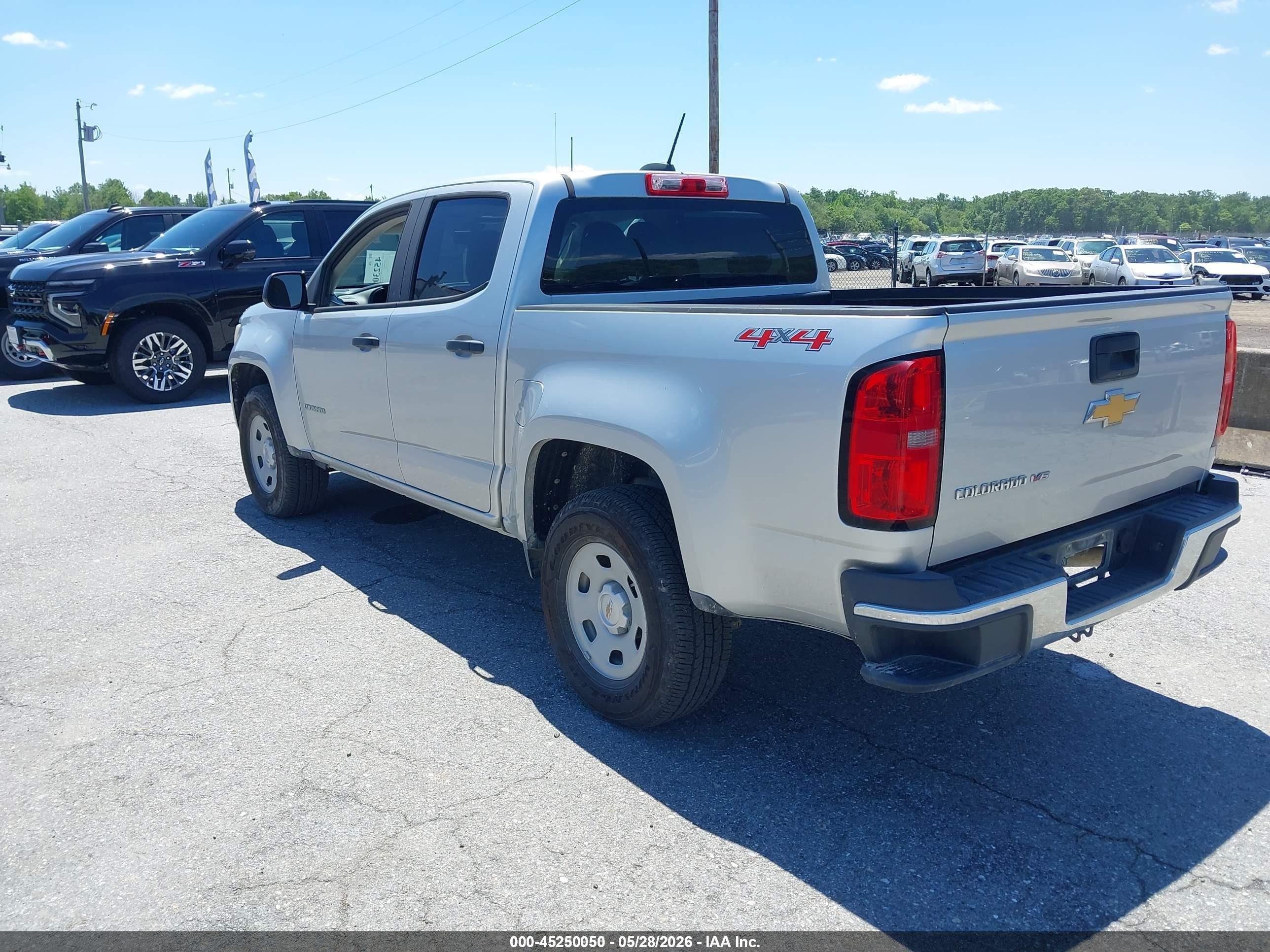 2017 Chevrolet Colorado Wt Silver vin: 1GCGTBEN1H1219996