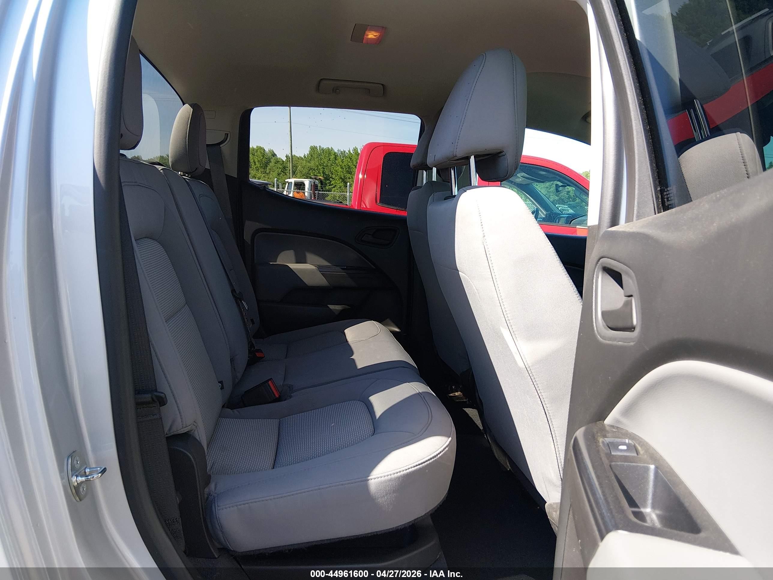 2019 Chevrolet Colorado Wt Silver vin: 1GCGTBEN6K1345584