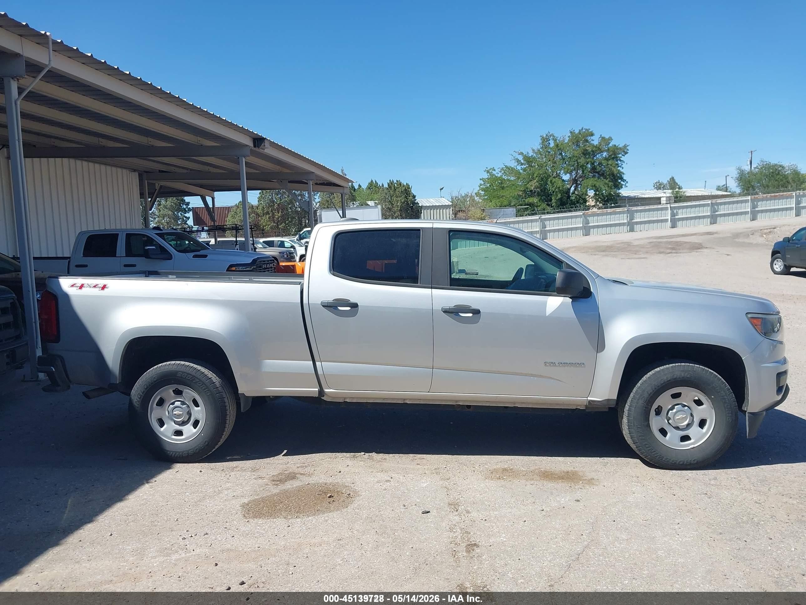 2017 Chevrolet Colorado Wt Серебряный vin: 1GCGTBEN8H1250064