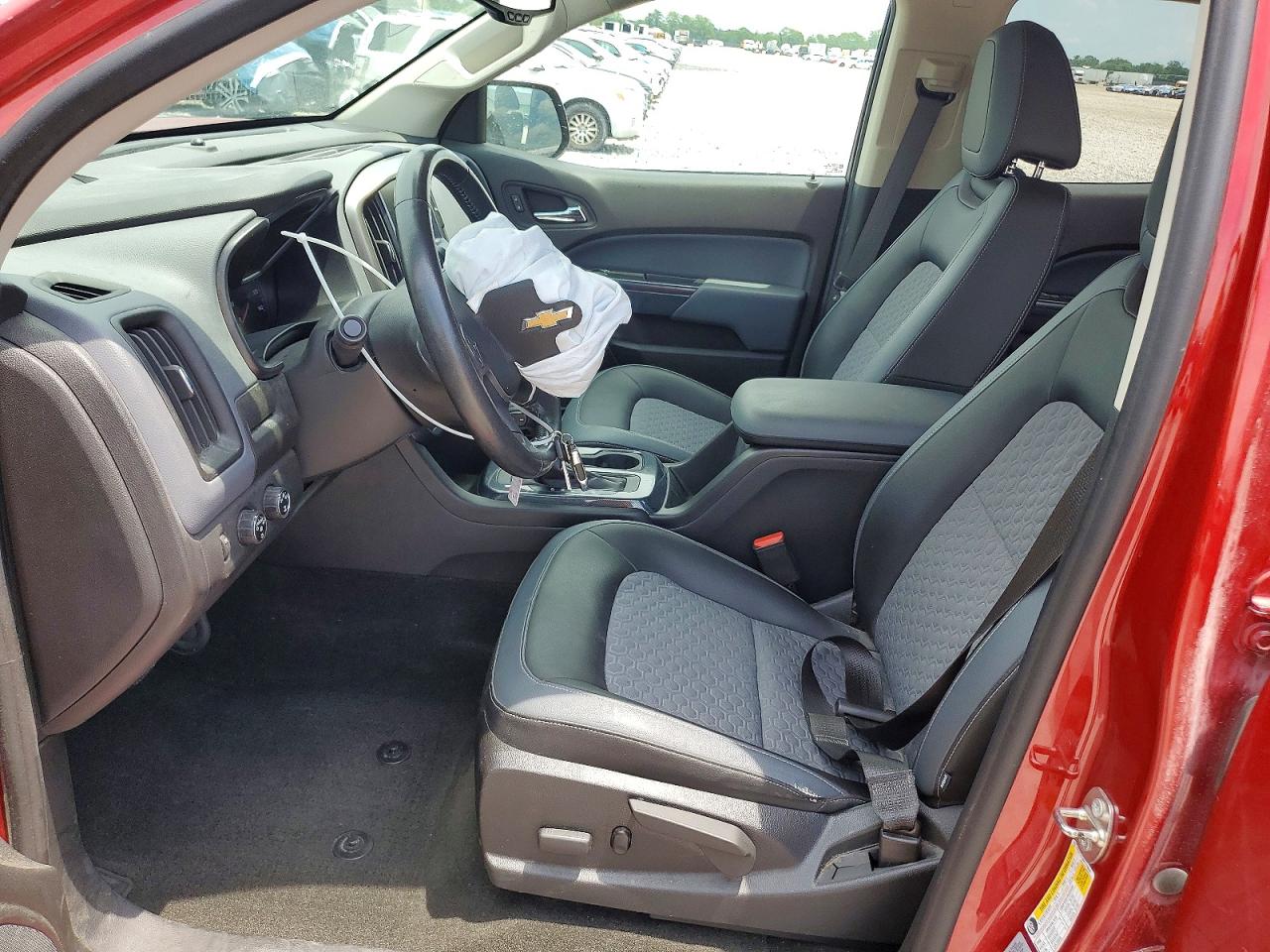 2015 Chevrolet Colorado Z71 Red vin: 1GCGTCE35F1119840