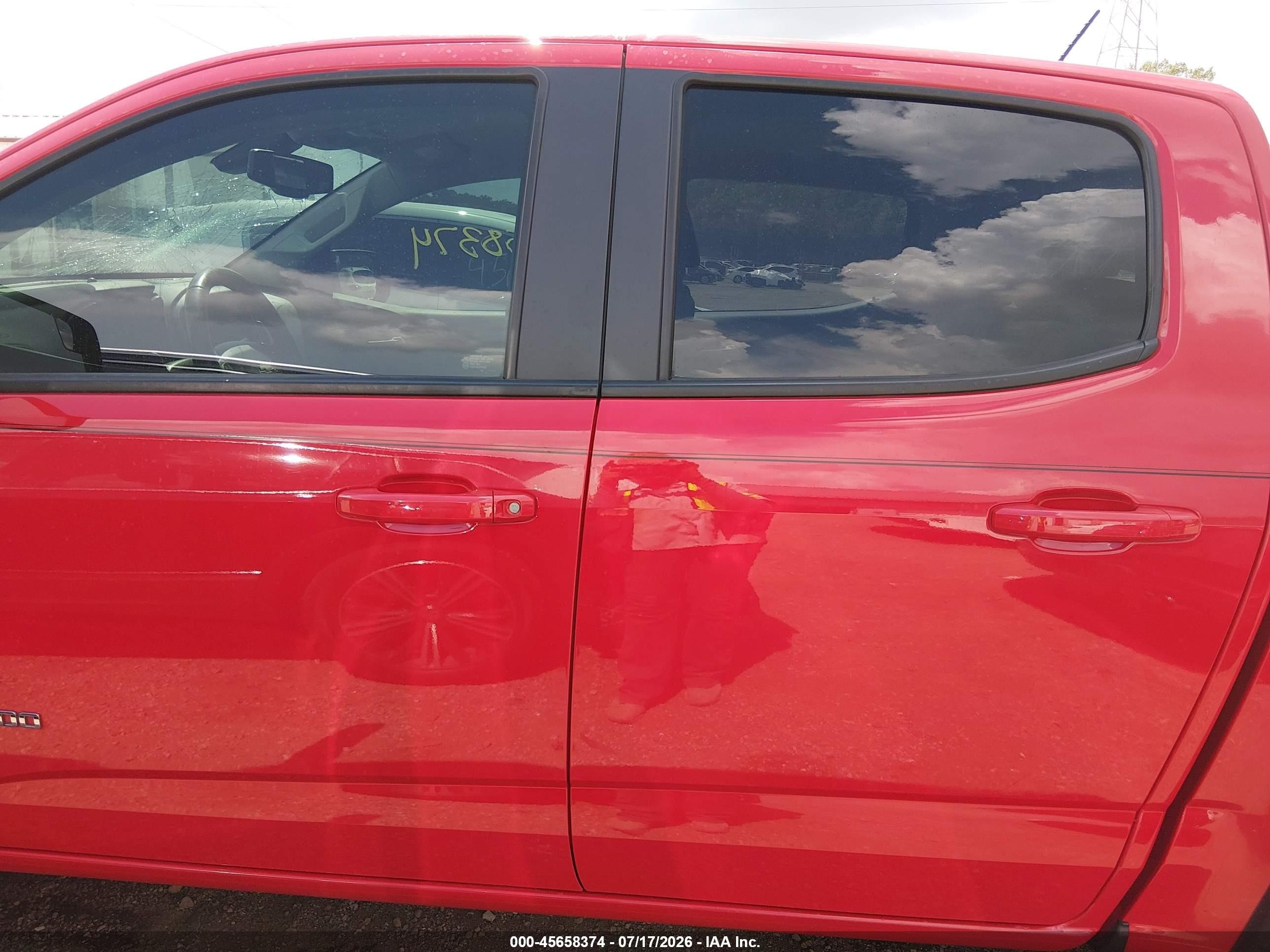 2015 Chevrolet Colorado Z71 Red vin: 1GCGTCE35F1129204