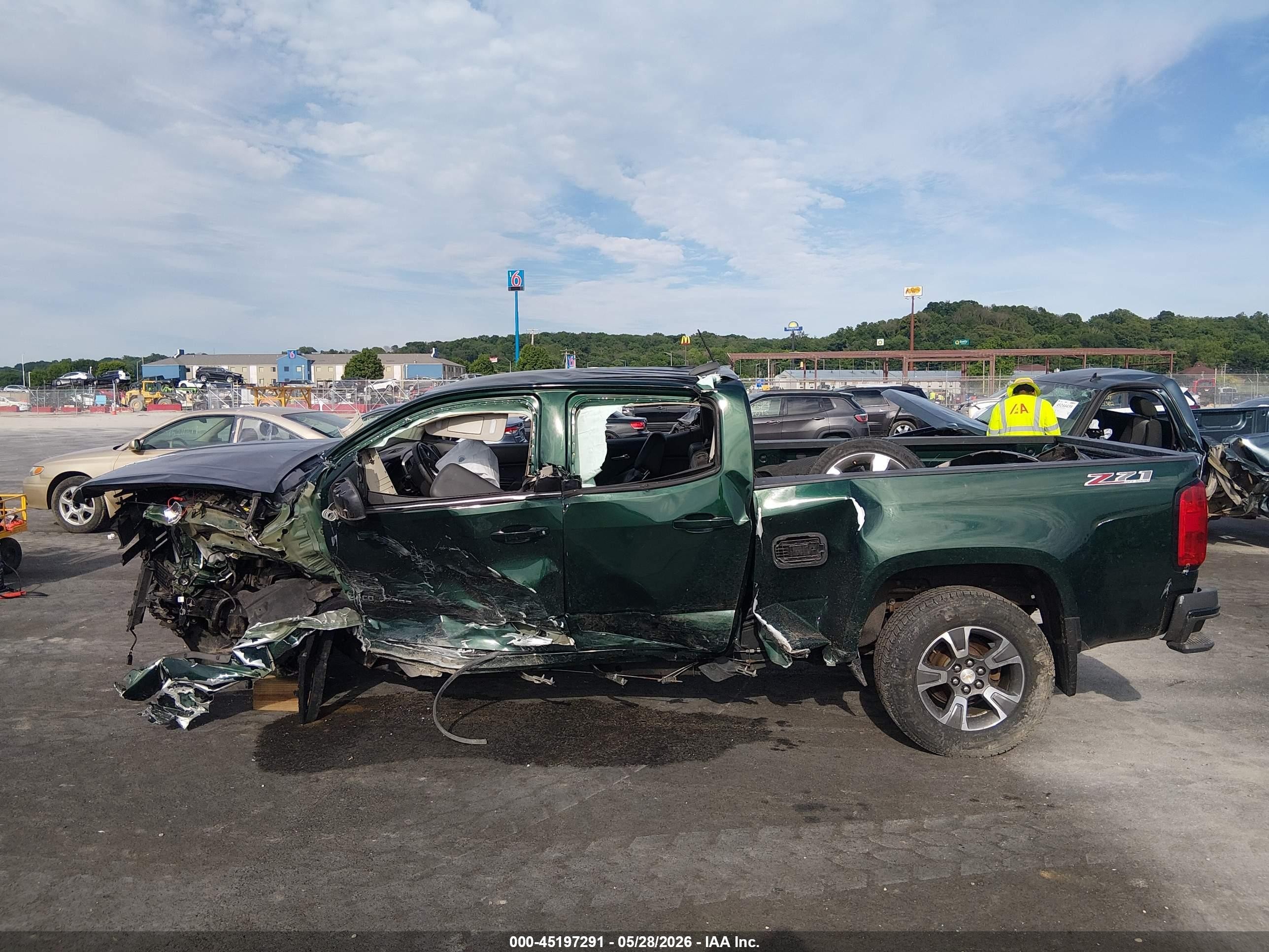 2015 Chevrolet Colorado Z71 Green vin: 1GCGTCE36F1183126