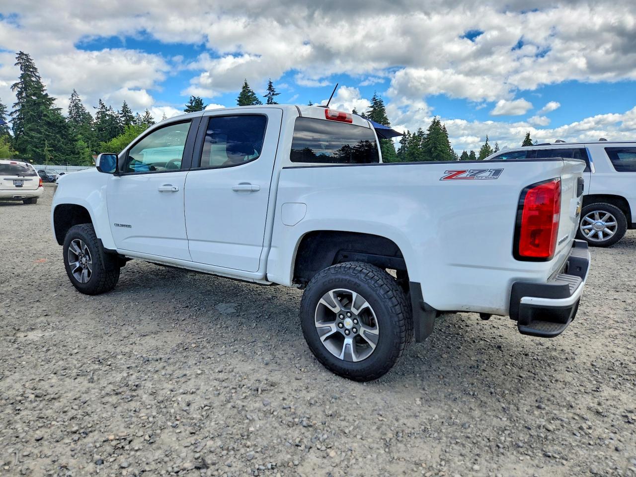 2015 Chevrolet Colorado Z71 White vin: 1GCGTCE37F1127602