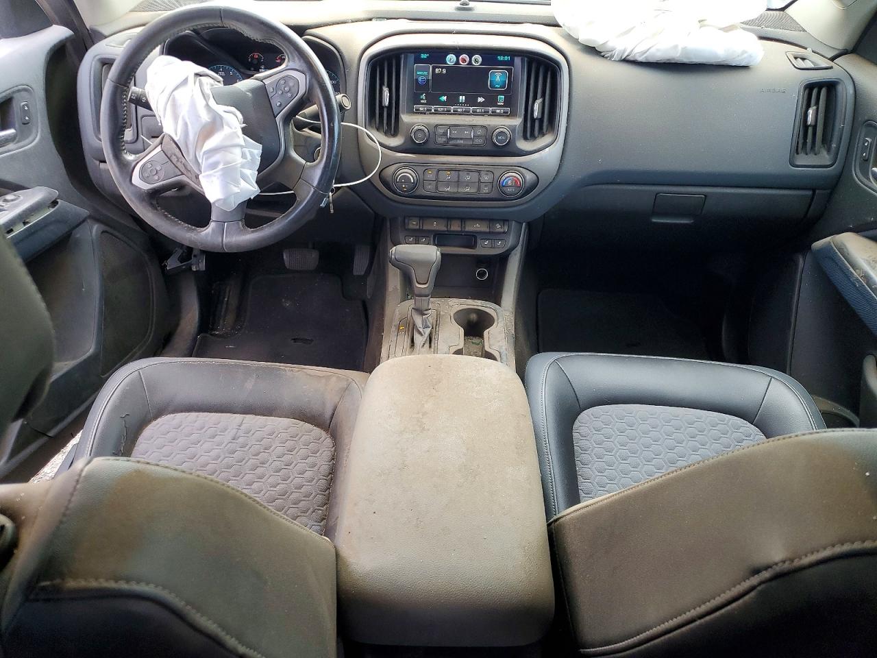 2015 Chevrolet Colorado Z71 Серебряный vin: 1GCGTCE37F1251904