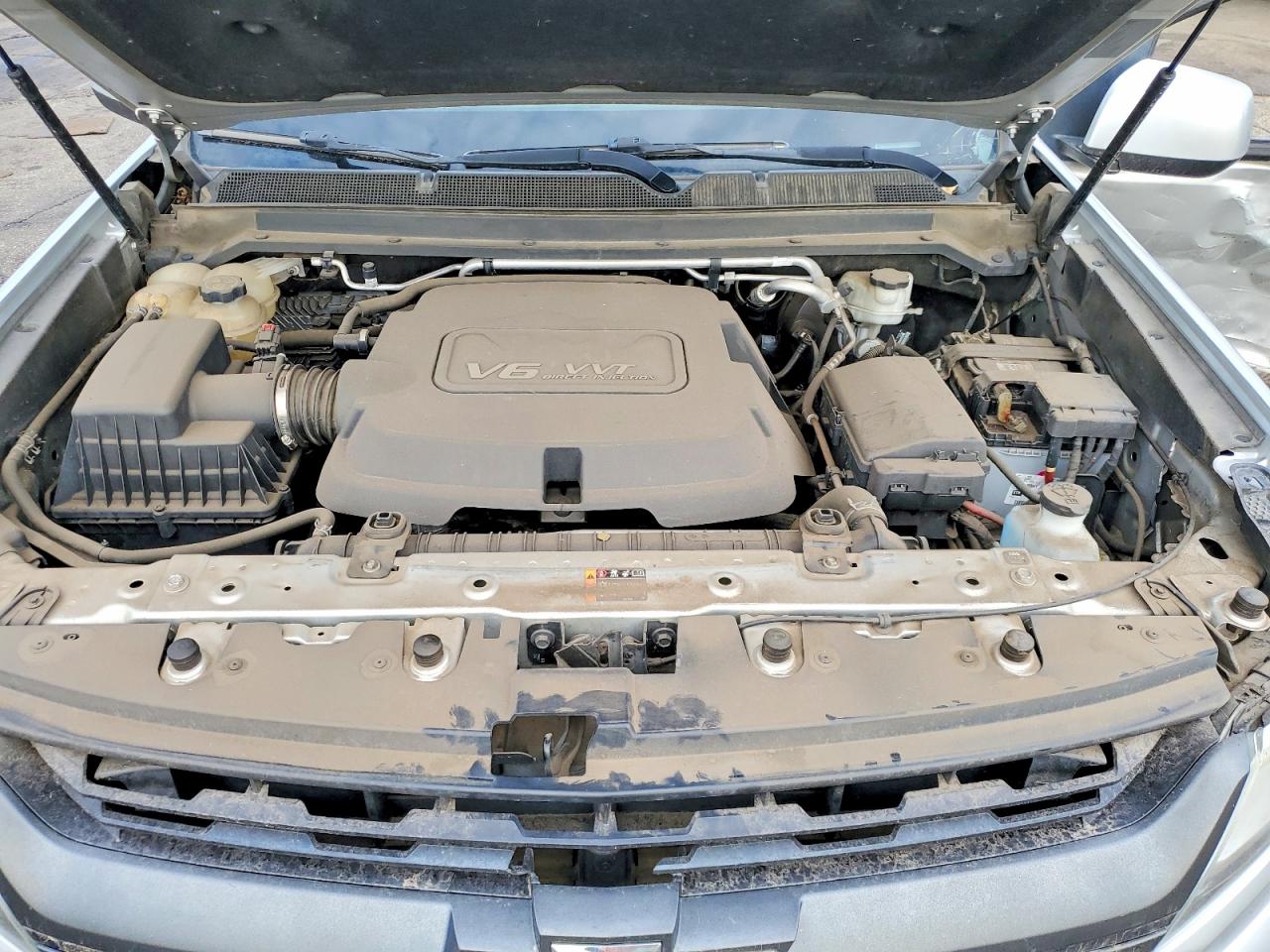 2015 Chevrolet Colorado Z71 Серебряный vin: 1GCGTCE37F1251904