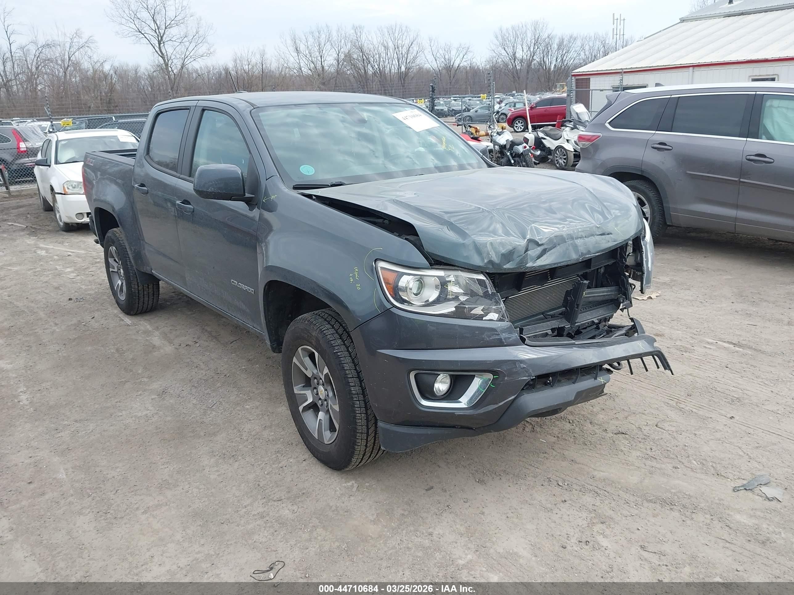 2015 Chevrolet Colorado Z71 Gray vin: 1GCGTCE37F1264233