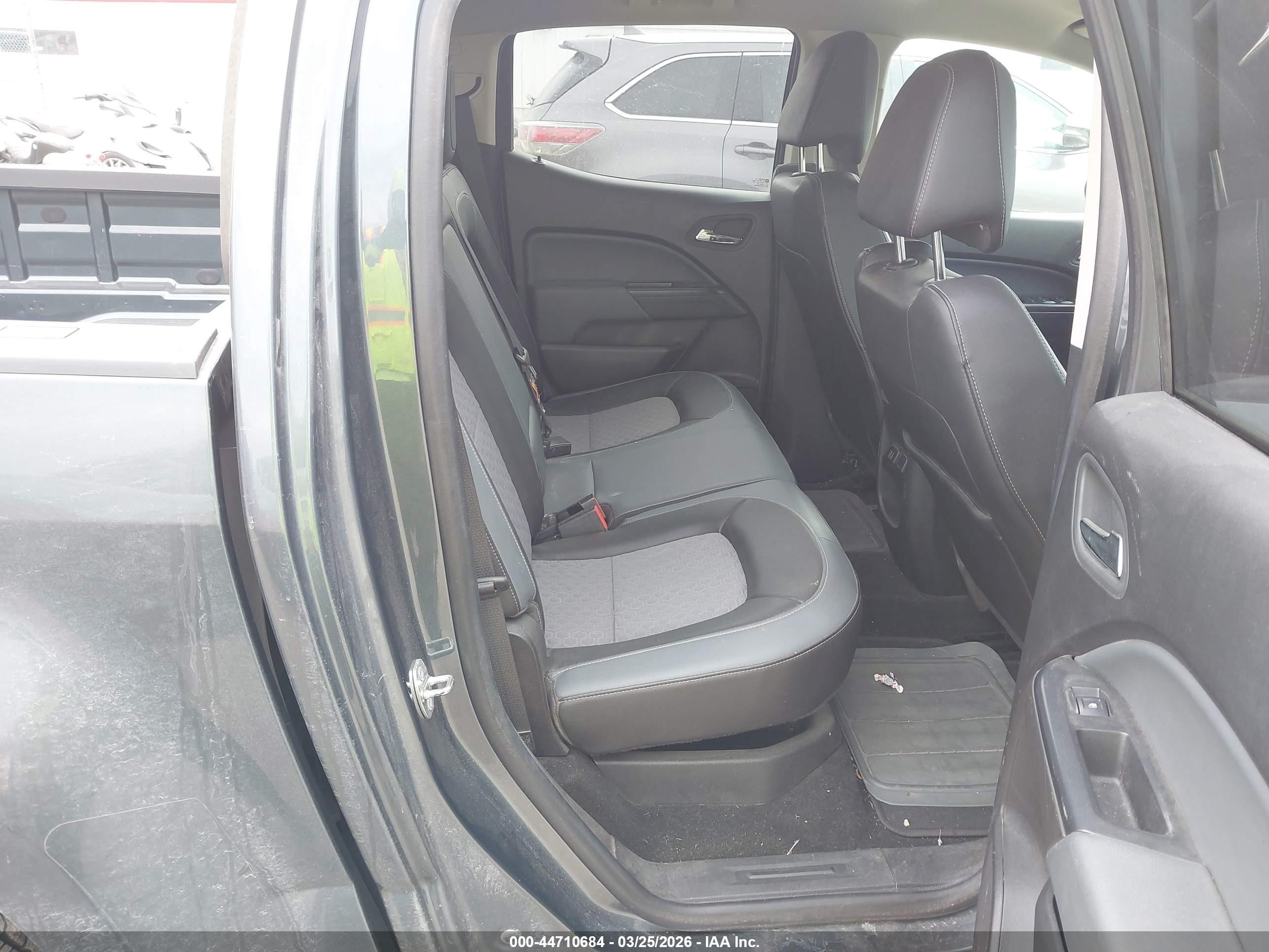 2015 Chevrolet Colorado Z71 Gray vin: 1GCGTCE37F1264233