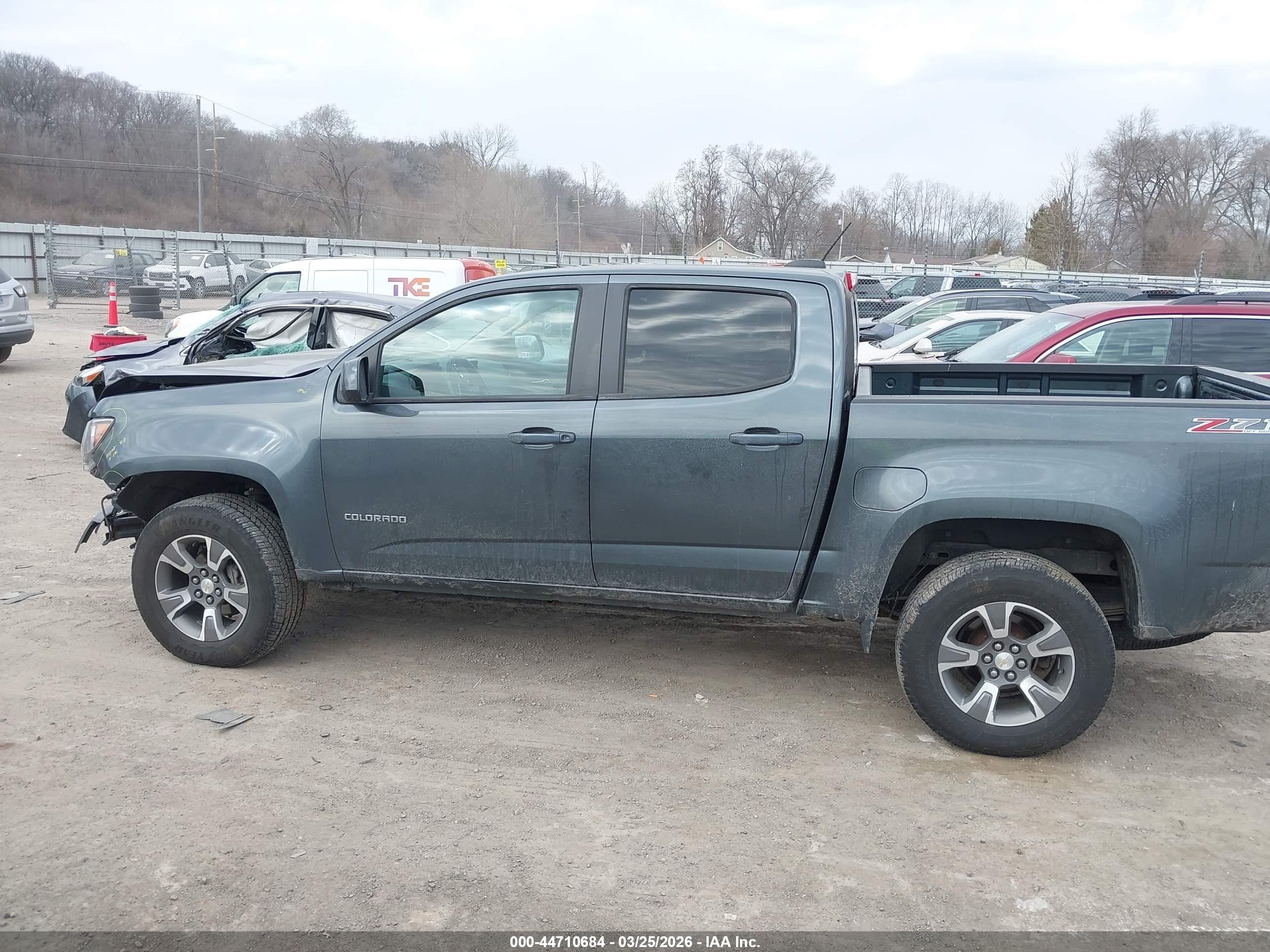 2015 Chevrolet Colorado Z71 Gray vin: 1GCGTCE37F1264233