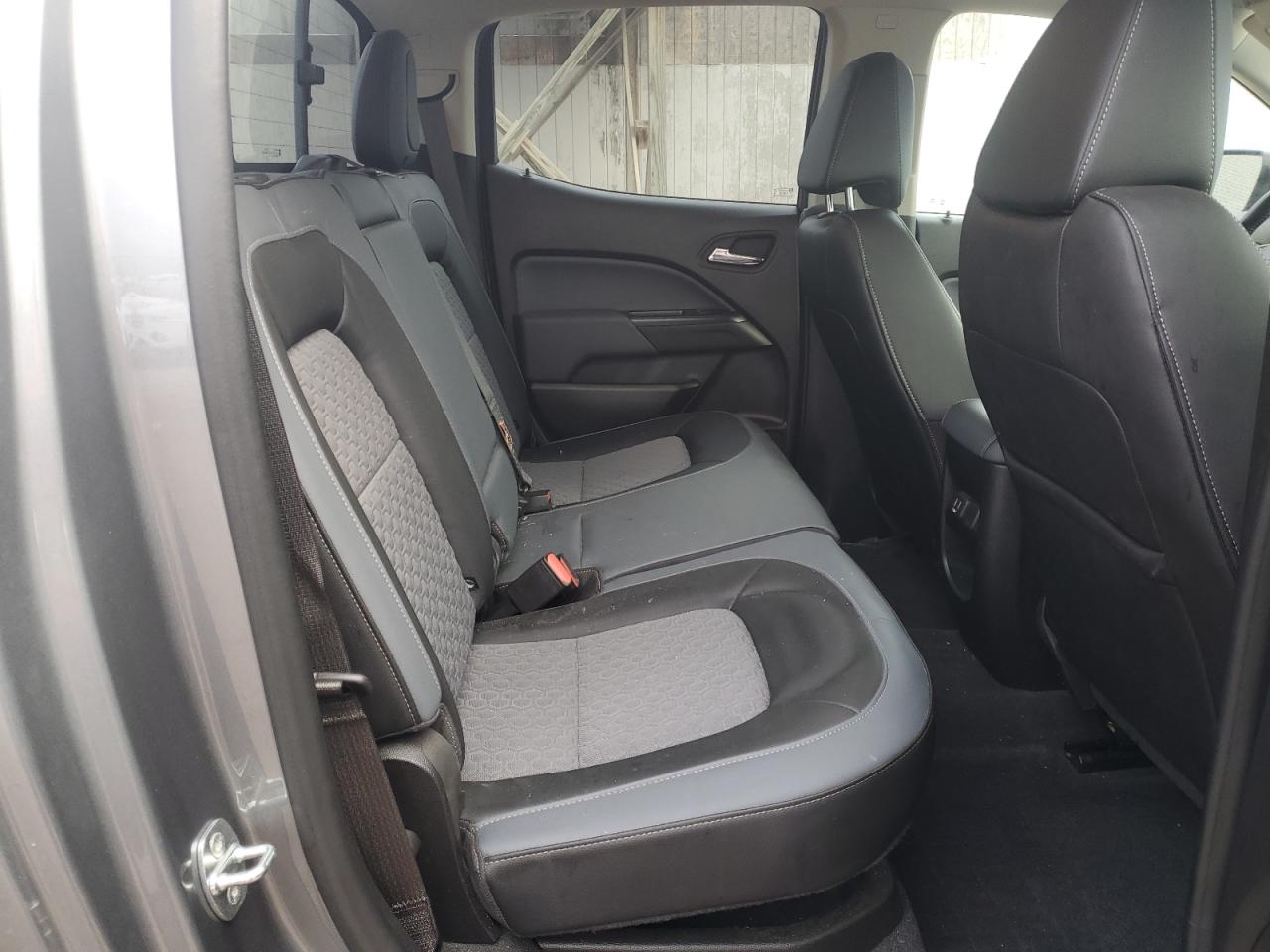 2021 Chevrolet Colorado Z71 Серый vin: 1GCGTDEN6M1117888
