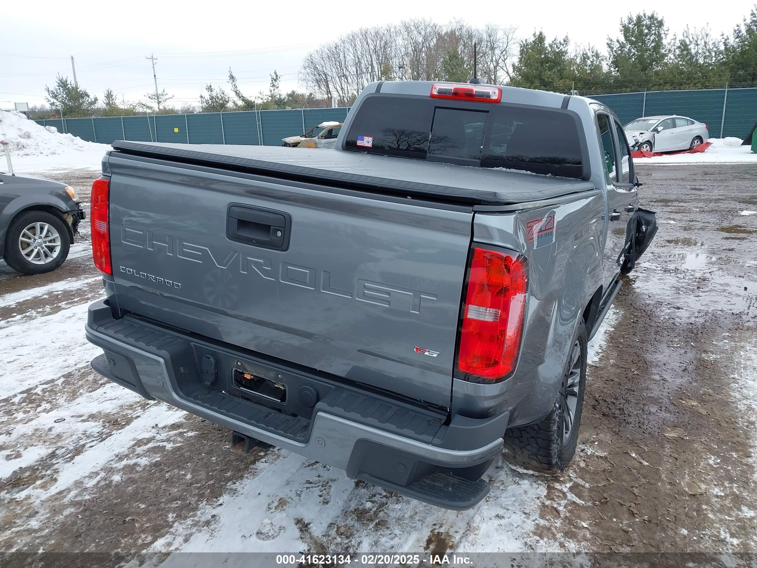2021 Chevrolet Colorado 4wd  Short Box Z71 Gray vin: 1GCGTDEN6M1247525