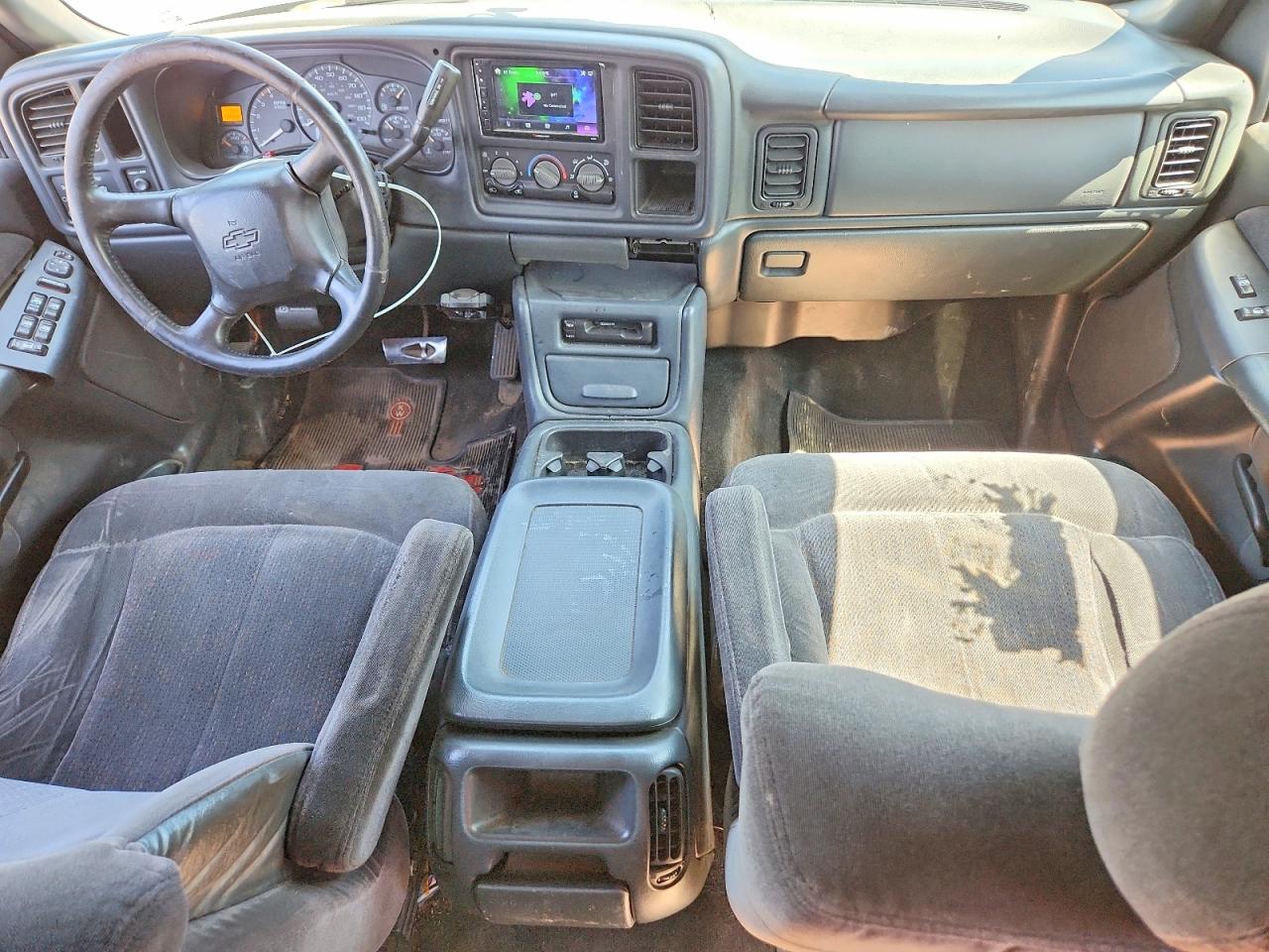 2002 Chevrolet Silverado C2500 Heavy Duty Tan vin: 1GCHC23182F215670
