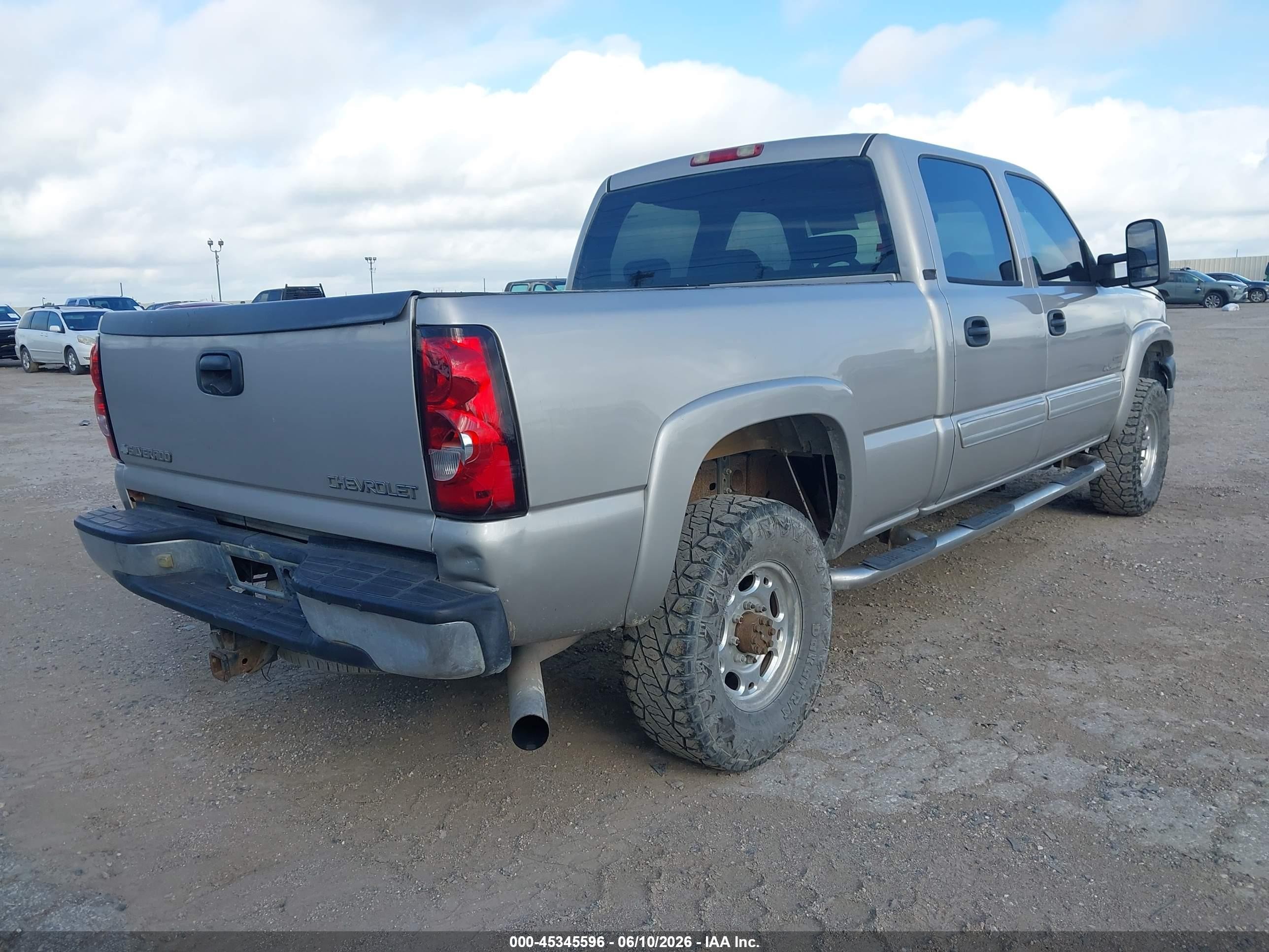2005 Chevrolet Silverado 2500hd Ls Бежевый vin: 1GCHC23245F894916