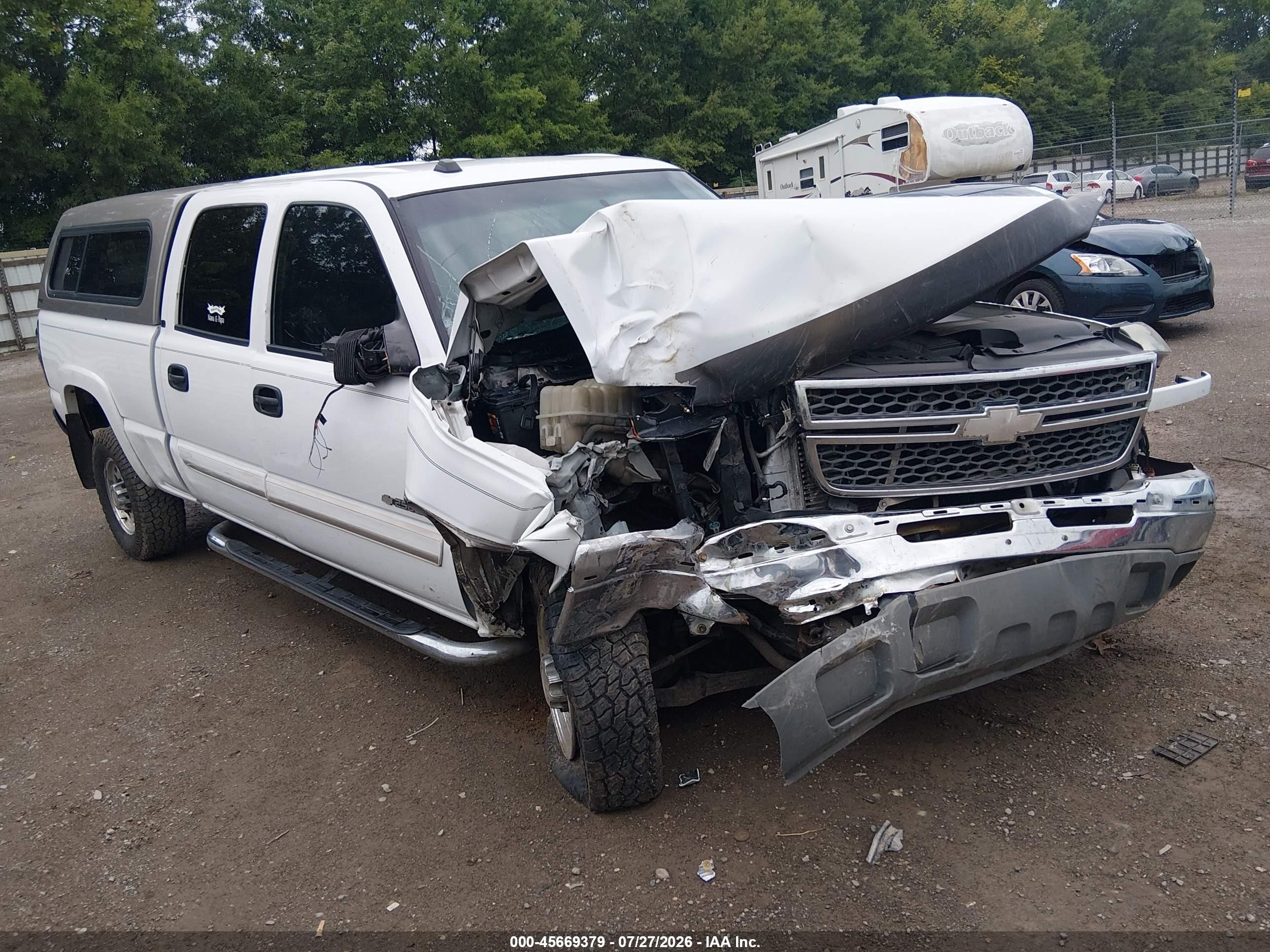 2005 Chevrolet Silverado 2500hd Ls White vin: 1GCHC23295F856520