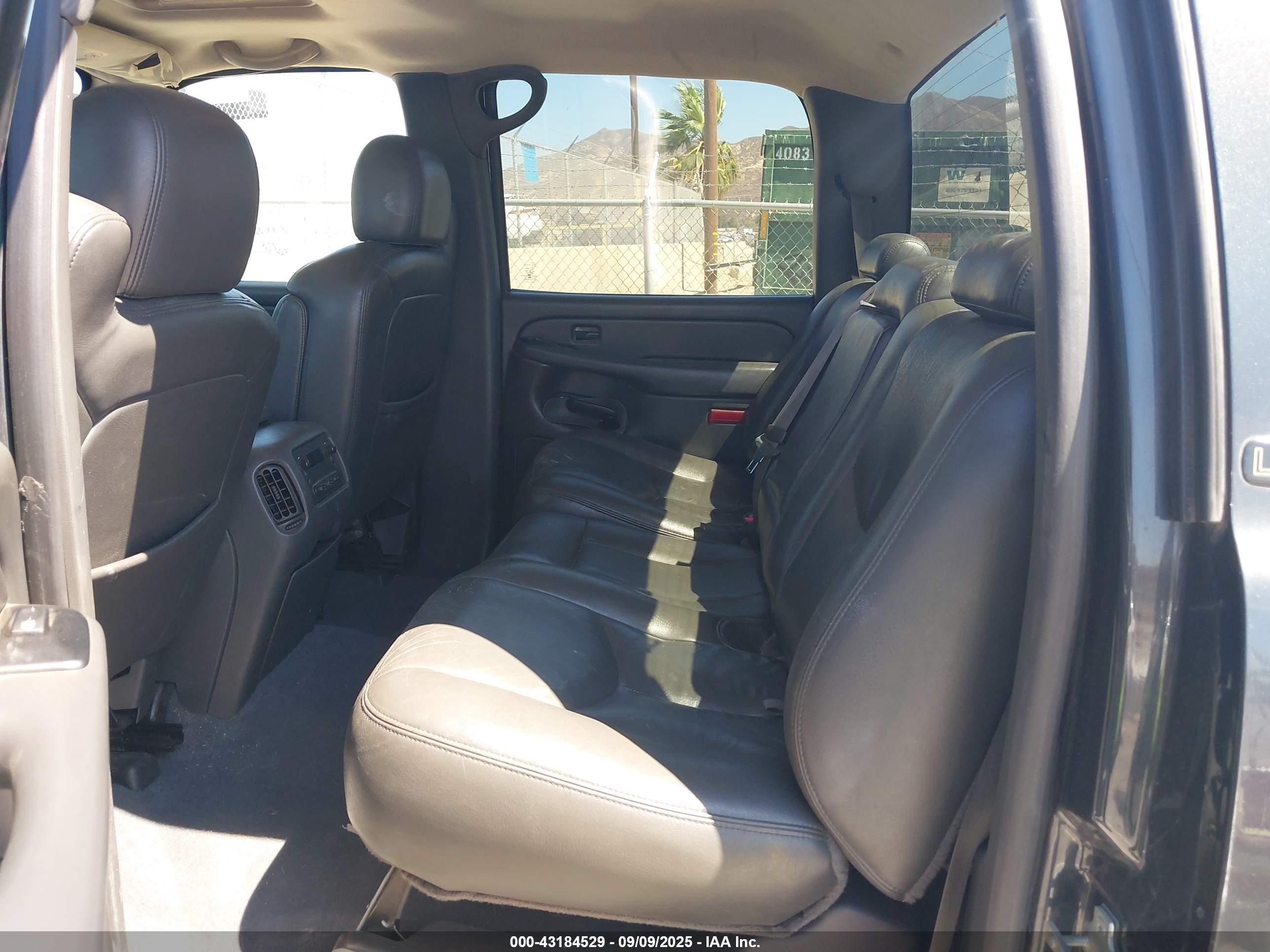 2005 Chevrolet Silverado 2500hd Lt Черный vin: 1GCHC232X5F871270