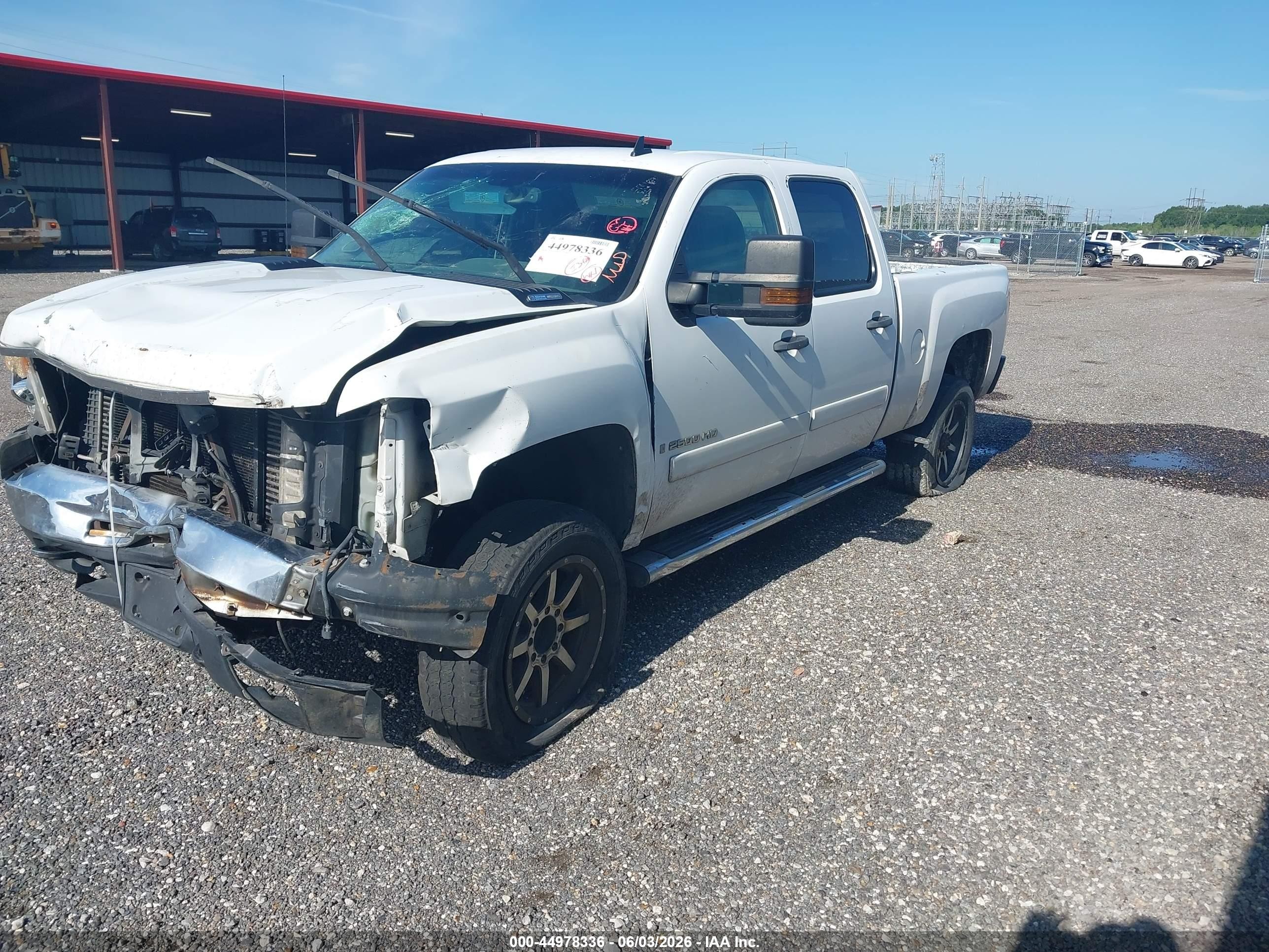 2007 Chevrolet Silverado 2500hd Lt2 White vin: 1GCHC23677F553757