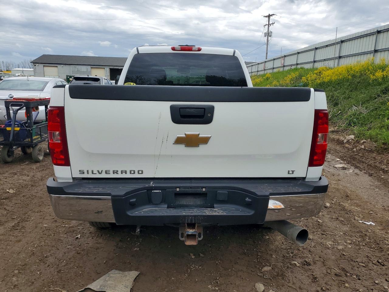 2008 Chevrolet Silverado C2500 Heavy Duty Белый vin: 1GCHC23688F162943