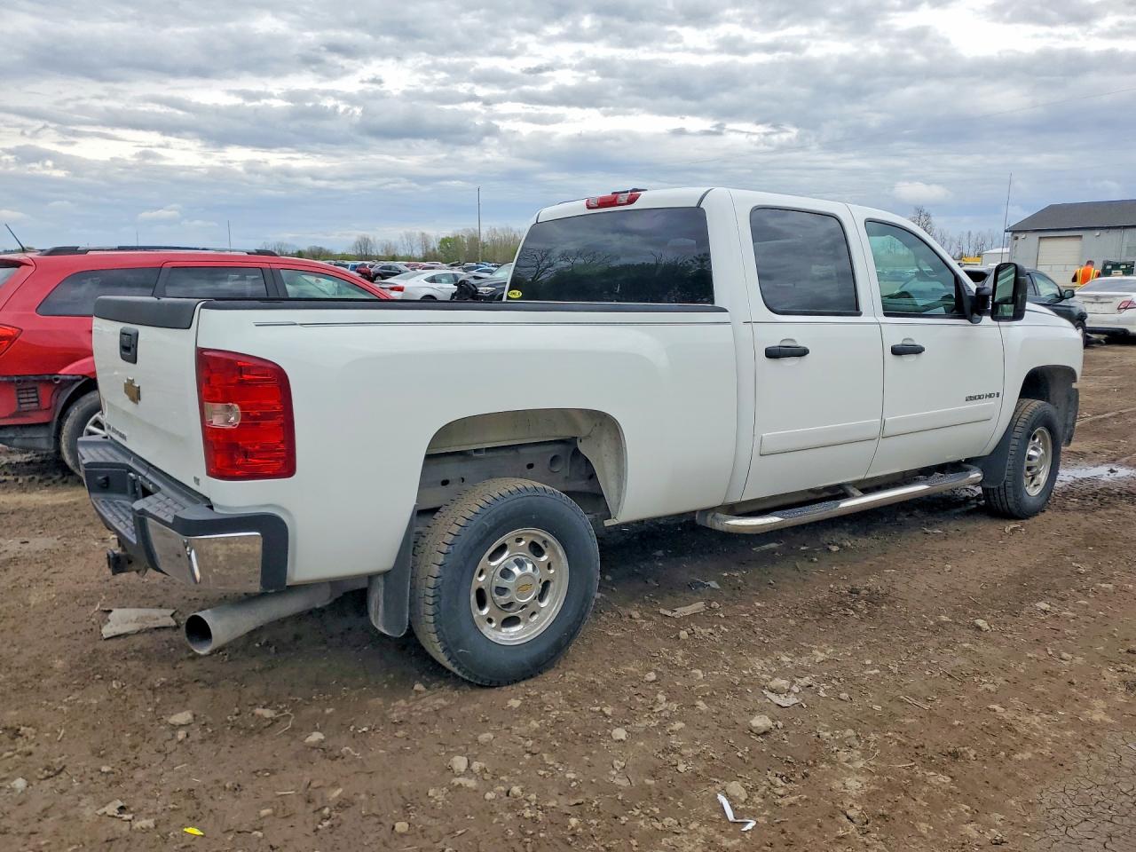 2008 Chevrolet Silverado C2500 Heavy Duty Белый vin: 1GCHC23688F162943