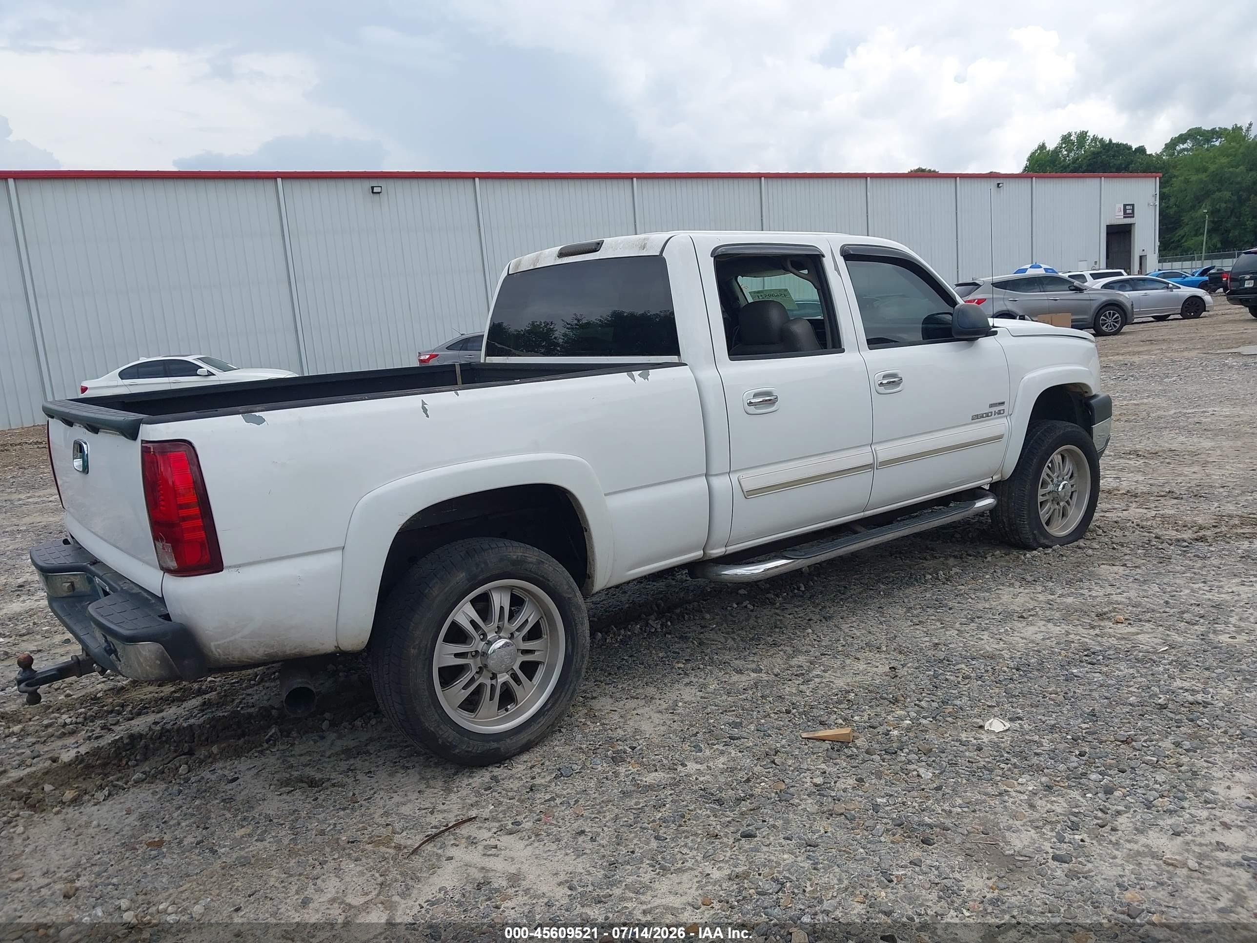 2007 Chevrolet Silverado 2500hd Classic Lt3 White vin: 1GCHC23D07F146135