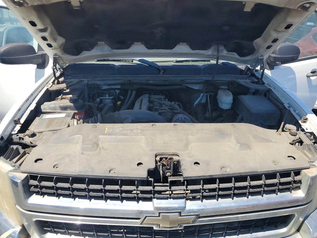 2007 Chevrolet Silverado C2500 Heavy Duty Белый vin: 1GCHC23K47F525203