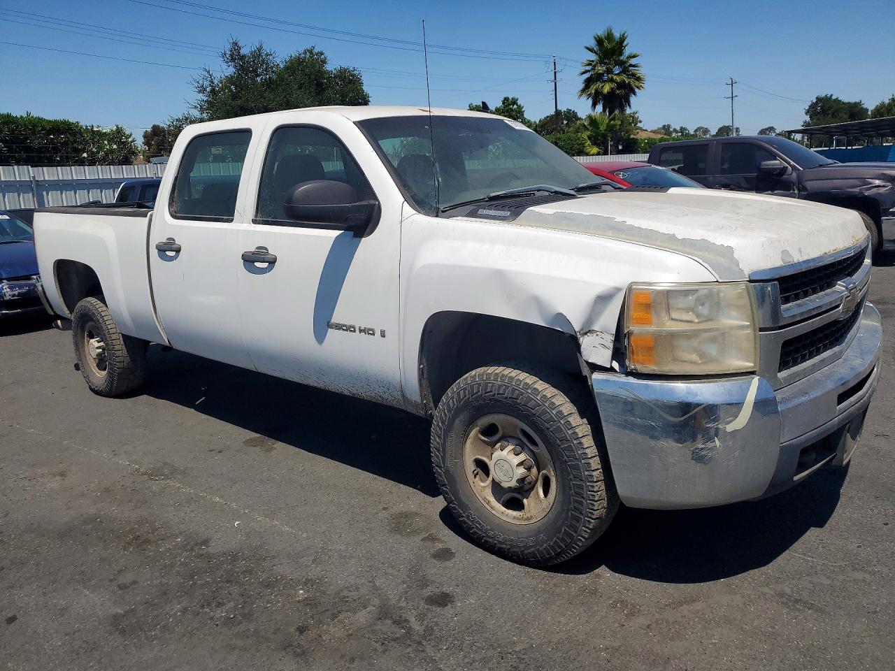 2007 Chevrolet Silverado C2500 Heavy Duty Белый vin: 1GCHC23K47F525203