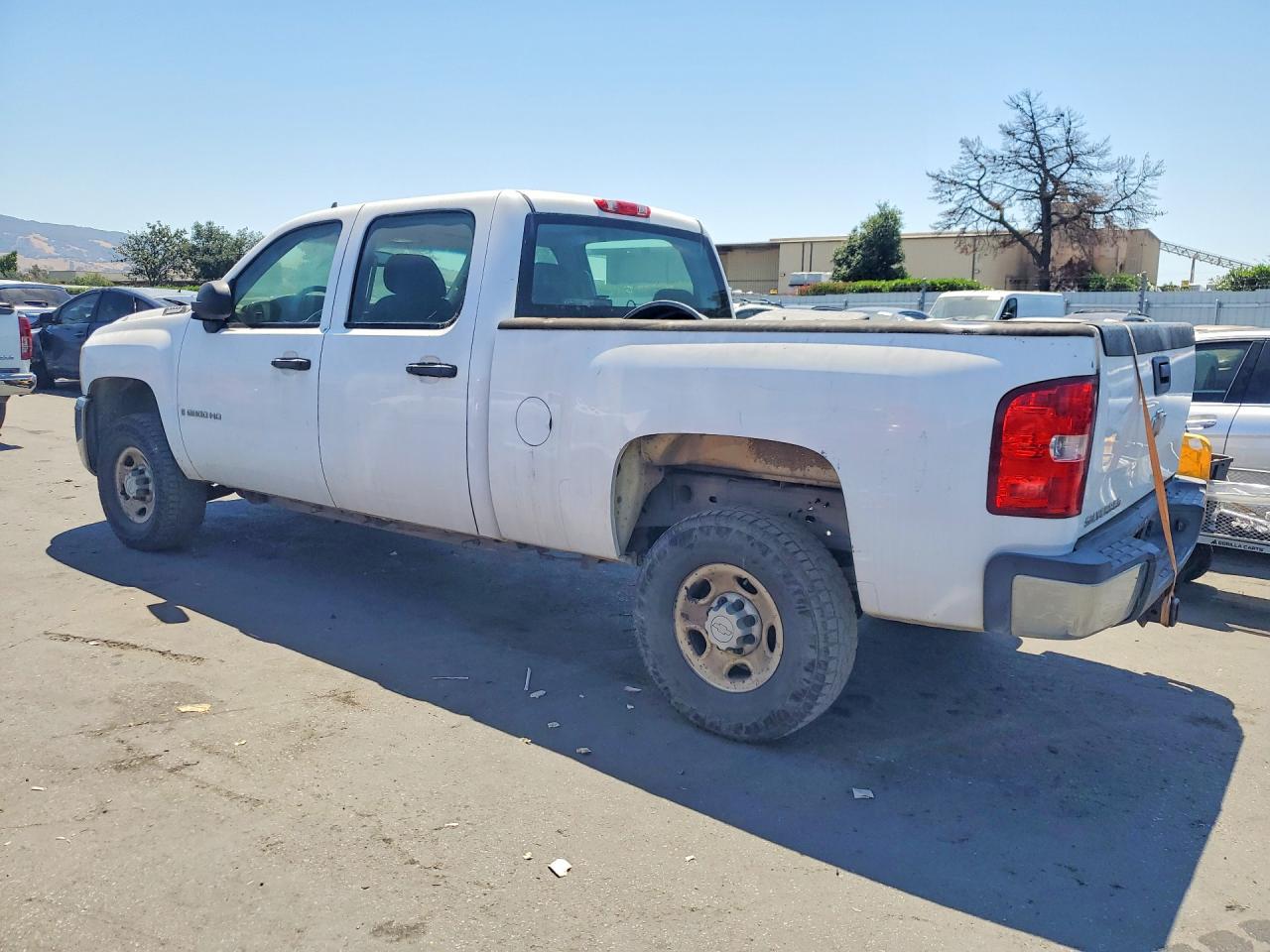 2007 Chevrolet Silverado C2500 Heavy Duty Белый vin: 1GCHC23K47F525203