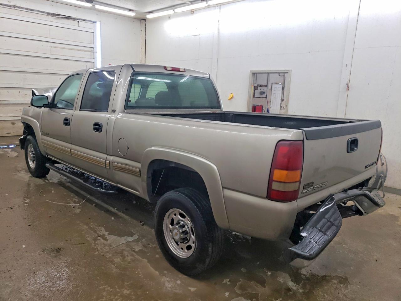2001 Chevrolet Silverado C2500 Heavy Duty Tan vin: 1GCHC23U11F206866