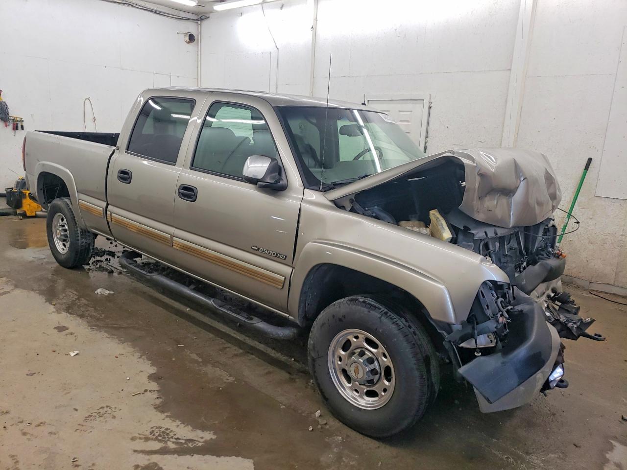 2001 Chevrolet Silverado C2500 Heavy Duty Tan vin: 1GCHC23U11F206866