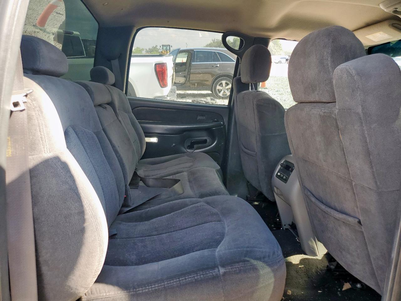 2002 Chevrolet Silverado C2500 Heavy Duty Серый vin: 1GCHC23U22F138966