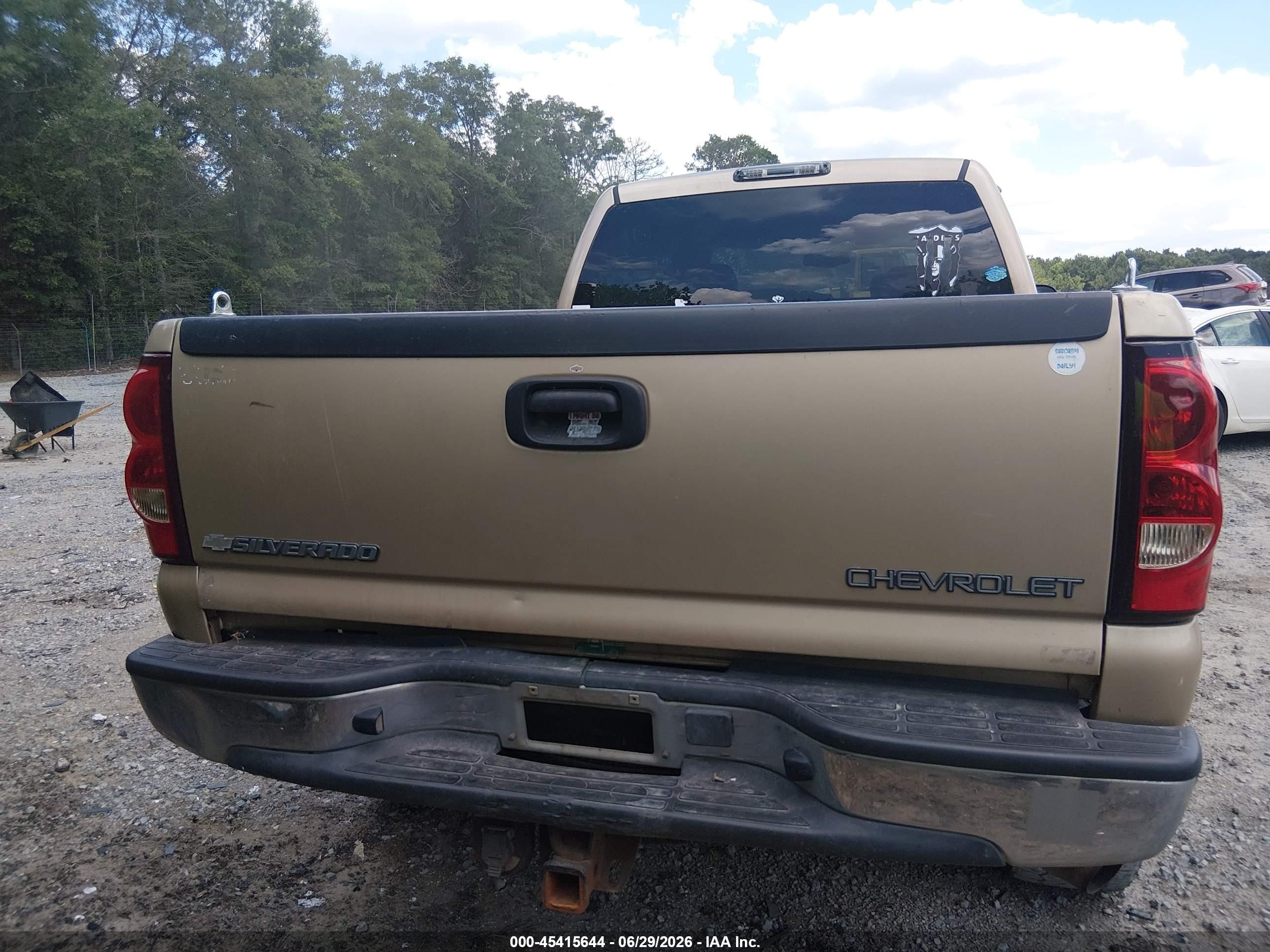 2005 Chevrolet Silverado 2500hd Ls Beige vin: 1GCHC23U25F808066