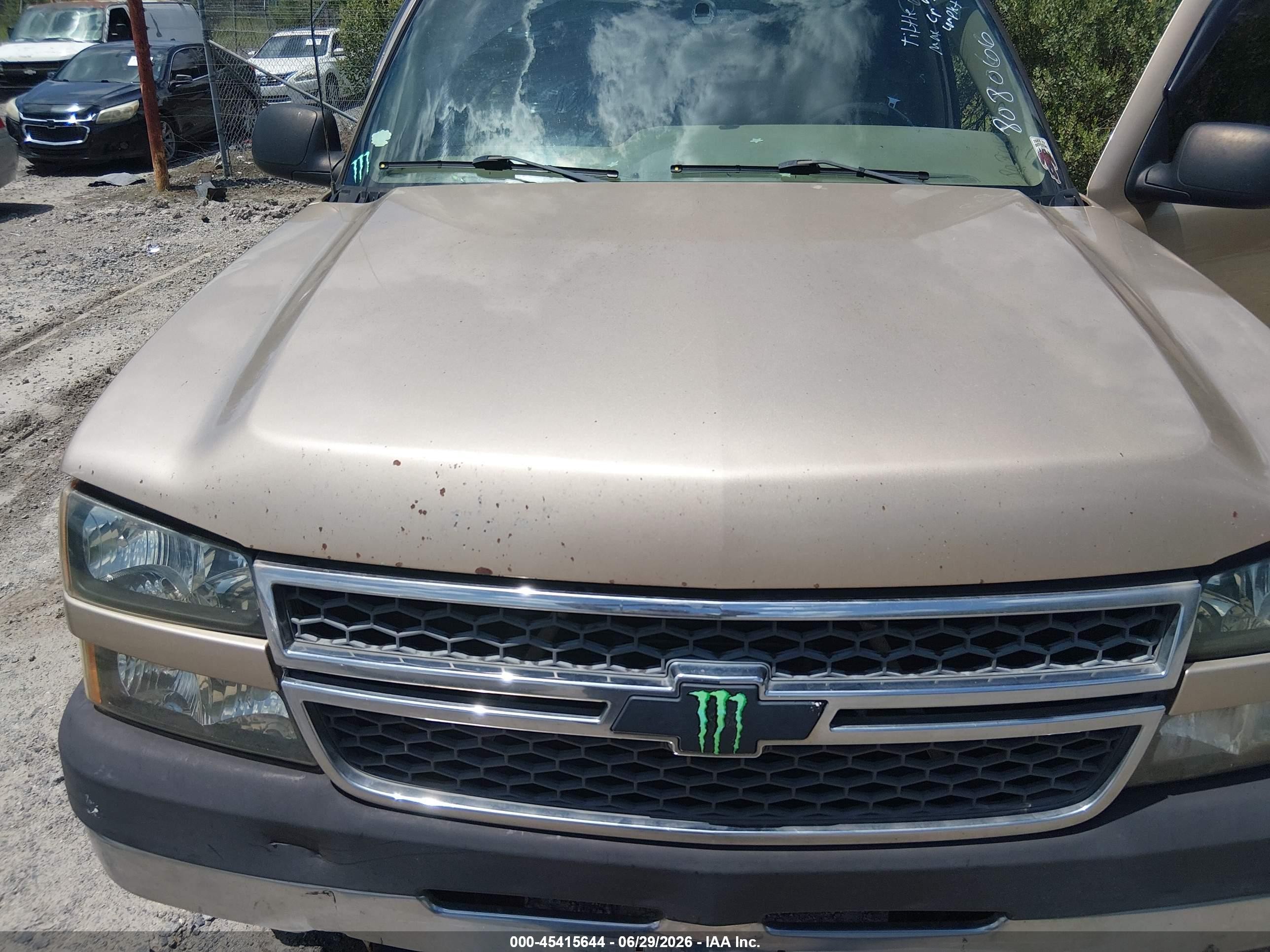 2005 Chevrolet Silverado 2500hd Ls Beige vin: 1GCHC23U25F808066